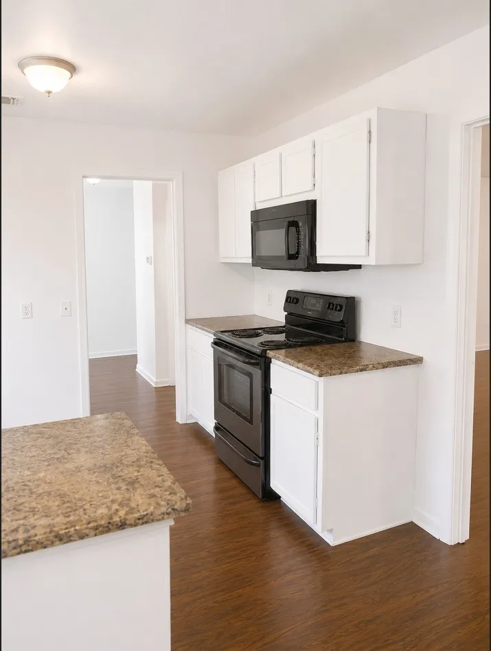 Single Family Residence For Rent in Tarrant County , 5629 Durham Avenue, Fort Worth, Texas 76114, 4 Bedroom, 3 Bathroom, Garage spaces, 1,677 Sqft, built in 1955, mls#21345157, Real Estate Agent in Fort Worth, Homes For Rent in Tarrant county, Homes For Rent in Fort Worth, Realtor in Fort Worth Texas, Real Estate Brokerage Independent Realty Texas, Luminita Cordes Realtor