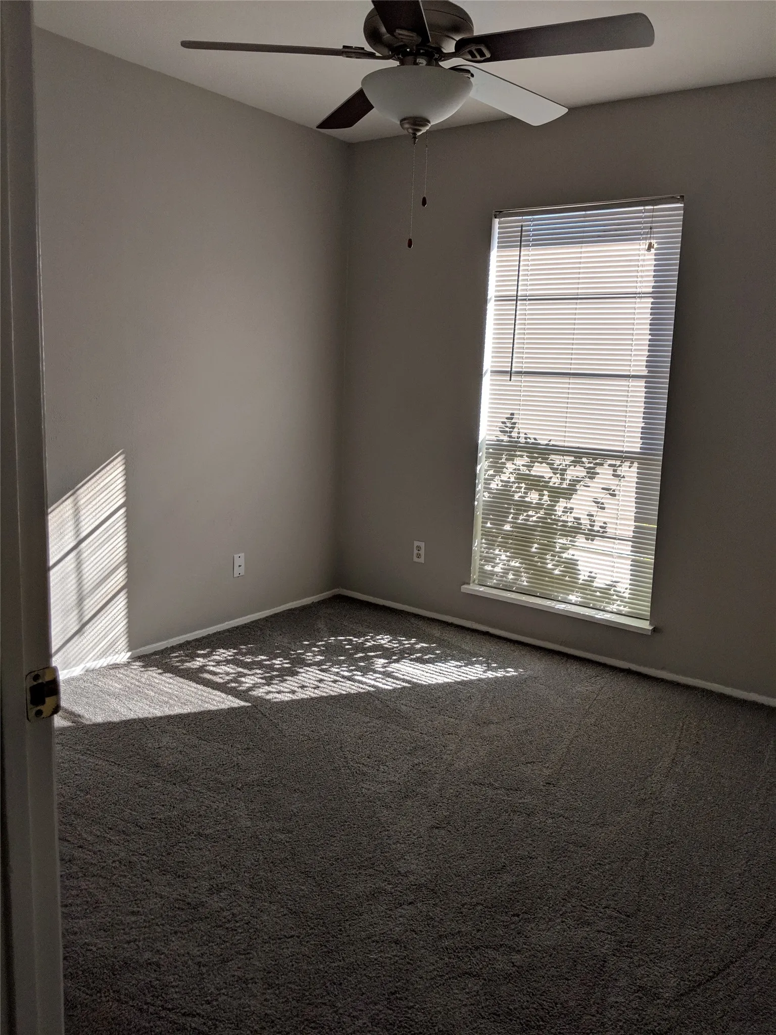 Single Family Residence For Rent in Denton County , 5012 Wagner Circle, The Colony, Texas 75056, 3 Bedroom, 2 Bathroom, 2 Garage spaces, 1,520 Sqft, built in 1977, Price $2,000, mls#21344994, Real Estate Agent in The Colony, Homes For Rent in Denton county, Homes For Rent in The Colony, Realtor in The Colony Texas, Real Estate Brokerage Independent Realty Texas, Luminita Cordes Realtor