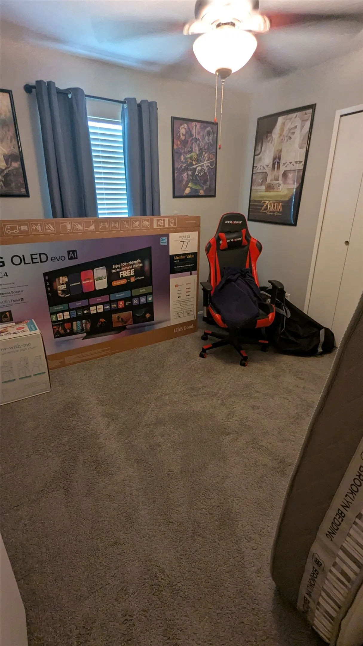 2ndary bedroom