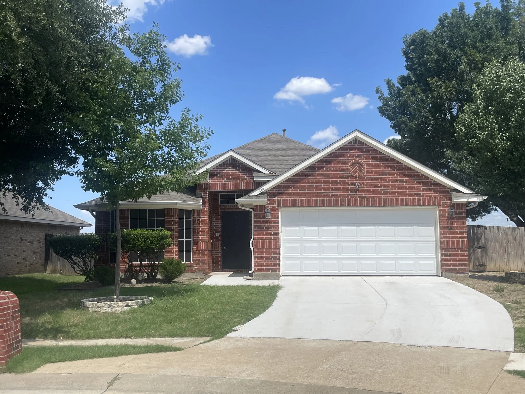 Single Family Residence For Rent in Collin County , 100 Hopewell Drive, Mc Kinney, Texas 75071, 3 Bedroom, 2 Bathroom, 2 Garage spaces, 1,946 Sqft, built in 2000, mls#21345167, Real Estate Agent in Mc Kinney, Homes For Rent in Collin county, Homes For Rent in Mc Kinney, Realtor in Mc Kinney Texas, Real Estate Brokerage Independent Realty Texas, Luminita Cordes Realtor