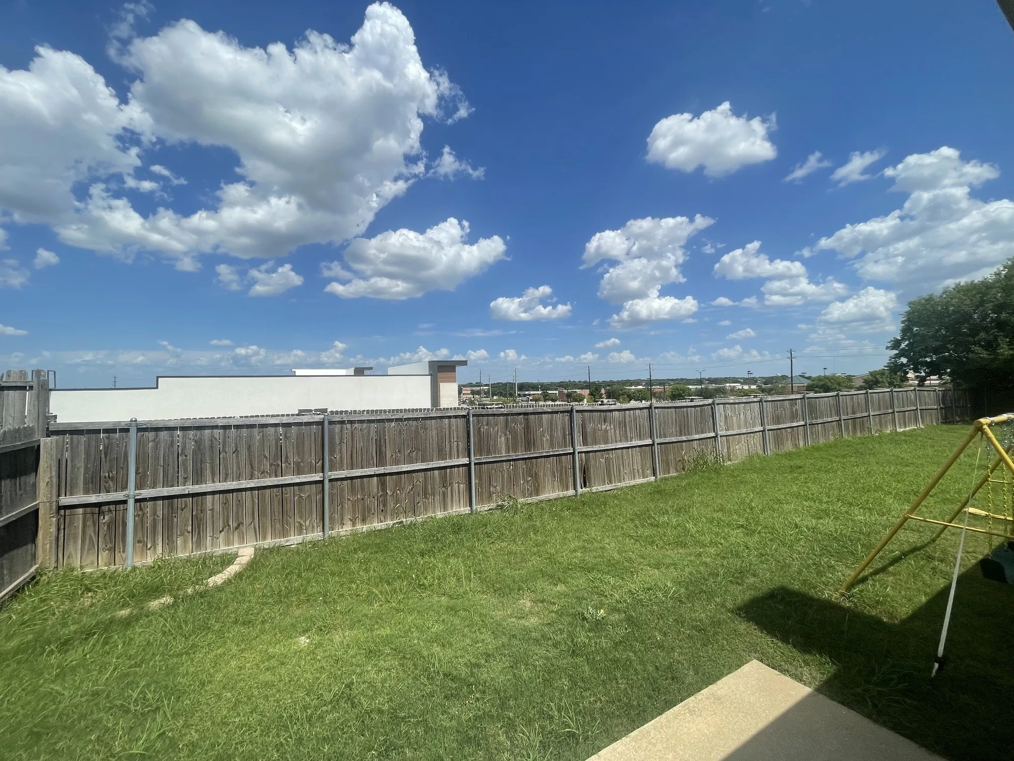Single Family Residence For Rent in Collin County , 100 Hopewell Drive, Mc Kinney, Texas 75071, 3 Bedroom, 2 Bathroom, 2 Garage spaces, 1,946 Sqft, built in 2000, mls#21345167, Real Estate Agent in Mc Kinney, Homes For Rent in Collin county, Homes For Rent in Mc Kinney, Realtor in Mc Kinney Texas, Real Estate Brokerage Independent Realty Texas, Luminita Cordes Realtor