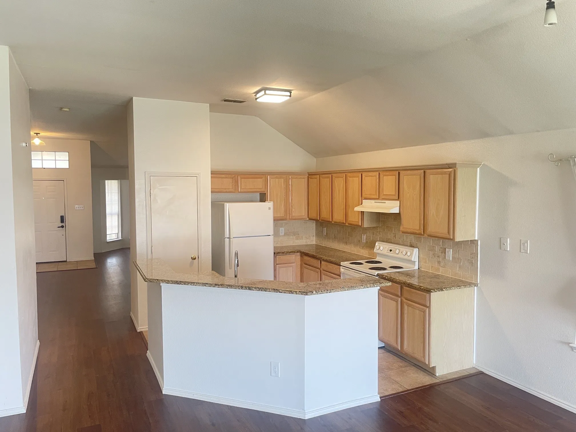 Single Family Residence For Rent in Collin County , 100 Hopewell Drive, Mc Kinney, Texas 75071, 3 Bedroom, 2 Bathroom, 2 Garage spaces, 1,946 Sqft, built in 2000, mls#21345167, Real Estate Agent in Mc Kinney, Homes For Rent in Collin county, Homes For Rent in Mc Kinney, Realtor in Mc Kinney Texas, Real Estate Brokerage Independent Realty Texas, Luminita Cordes Realtor