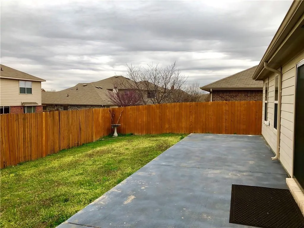 Single Family Residence For Rent in Tarrant County , 5716 Sapphire Pool Trail, Fort Worth, Texas 76244, 3 Bedroom, 2 Bathroom, 2 Garage spaces, 1,916 Sqft, built in 2010, mls#21345169, Real Estate Agent in Fort Worth, Homes For Rent in Tarrant county, Homes For Rent in Fort Worth, Realtor in Fort Worth Texas, Real Estate Brokerage Independent Realty Texas, Luminita Cordes Realtor