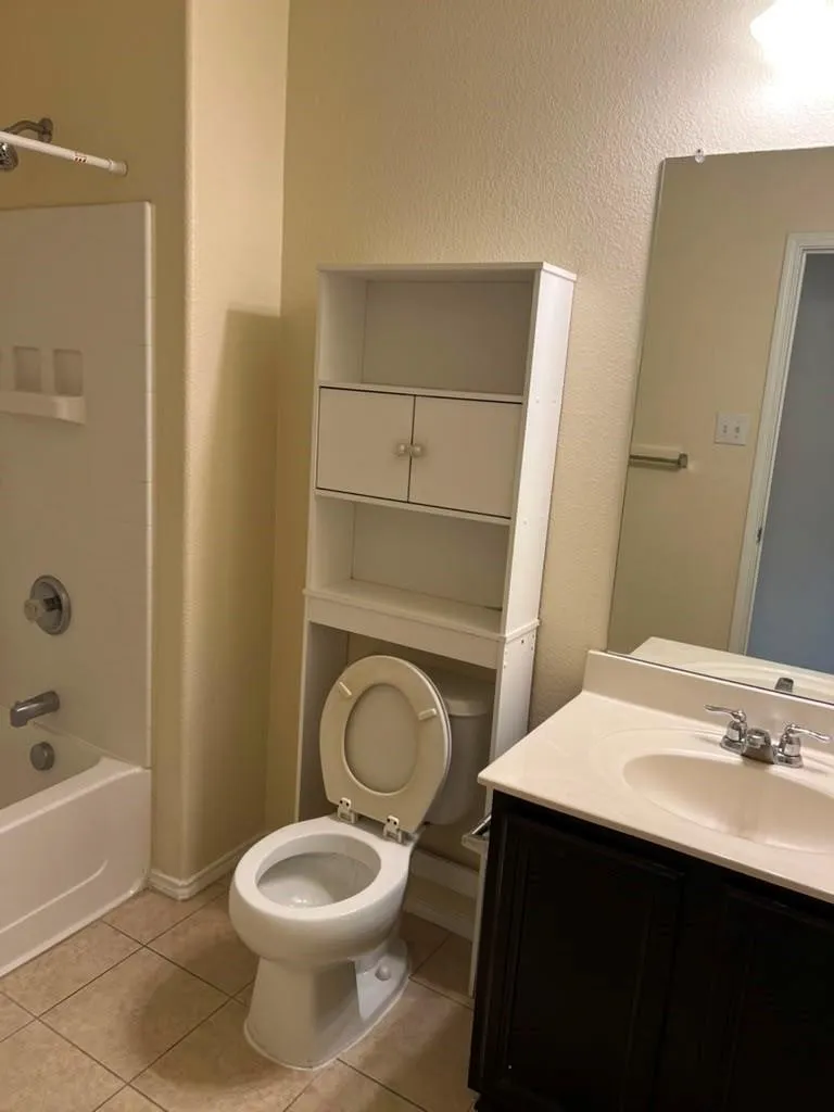 Single Family Residence For Rent in Tarrant County , 5716 Sapphire Pool Trail, Fort Worth, Texas 76244, 3 Bedroom, 2 Bathroom, 2 Garage spaces, 1,916 Sqft, built in 2010, mls#21345169, Real Estate Agent in Fort Worth, Homes For Rent in Tarrant county, Homes For Rent in Fort Worth, Realtor in Fort Worth Texas, Real Estate Brokerage Independent Realty Texas, Luminita Cordes Realtor