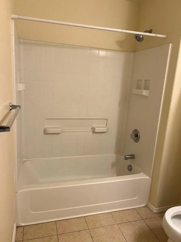 Single Family Residence For Rent in Tarrant County , 5716 Sapphire Pool Trail, Fort Worth, Texas 76244, 3 Bedroom, 2 Bathroom, 2 Garage spaces, 1,916 Sqft, built in 2010, mls#21345169, Real Estate Agent in Fort Worth, Homes For Rent in Tarrant county, Homes For Rent in Fort Worth, Realtor in Fort Worth Texas, Real Estate Brokerage Independent Realty Texas, Luminita Cordes Realtor