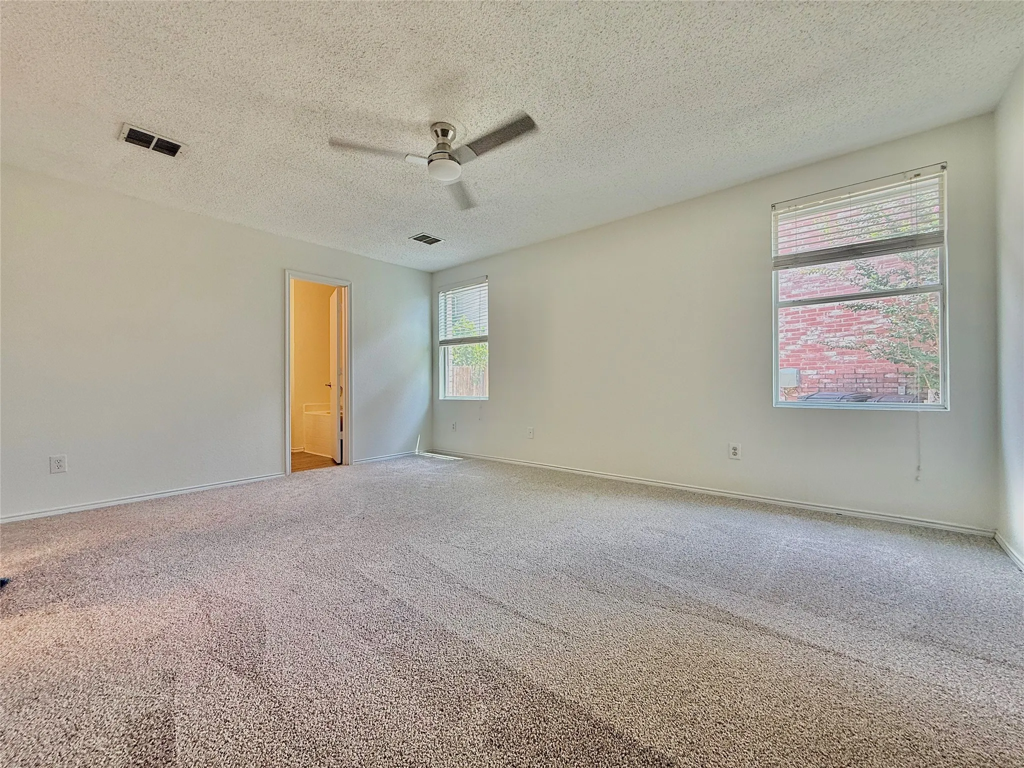 Single Family Residence For Sale in Denton County , 2153 Shawnee Trail, Fort Worth, Texas 76247, 4 Bedroom, 3 Bathroom, 2 Garage spaces, 2,609 Sqft, built in 2003, mls#21345042, Real Estate Agent in Fort Worth, Homes For Sale in Denton county, Homes For Sale in Fort Worth, Realtor in Fort Worth Texas, Real Estate Brokerage Independent Realty Texas, Luminita Cordes Realtor
