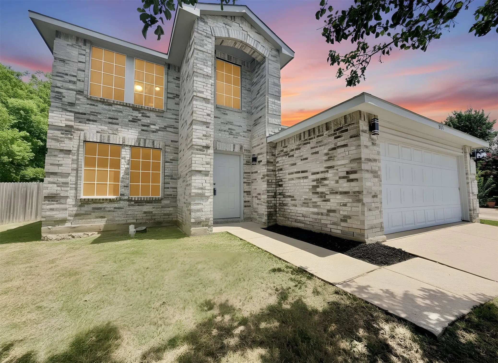Single Family Residence For Sale in Denton County , 2153 Shawnee Trail, Fort Worth, Texas 76247, 4 Bedroom, 3 Bathroom, 2 Garage spaces, 2,609 Sqft, built in 2003, mls#21345042, Real Estate Agent in Fort Worth, Homes For Sale in Denton county, Homes For Sale in Fort Worth, Realtor in Fort Worth Texas, Real Estate Brokerage Independent Realty Texas, Luminita Cordes Realtor