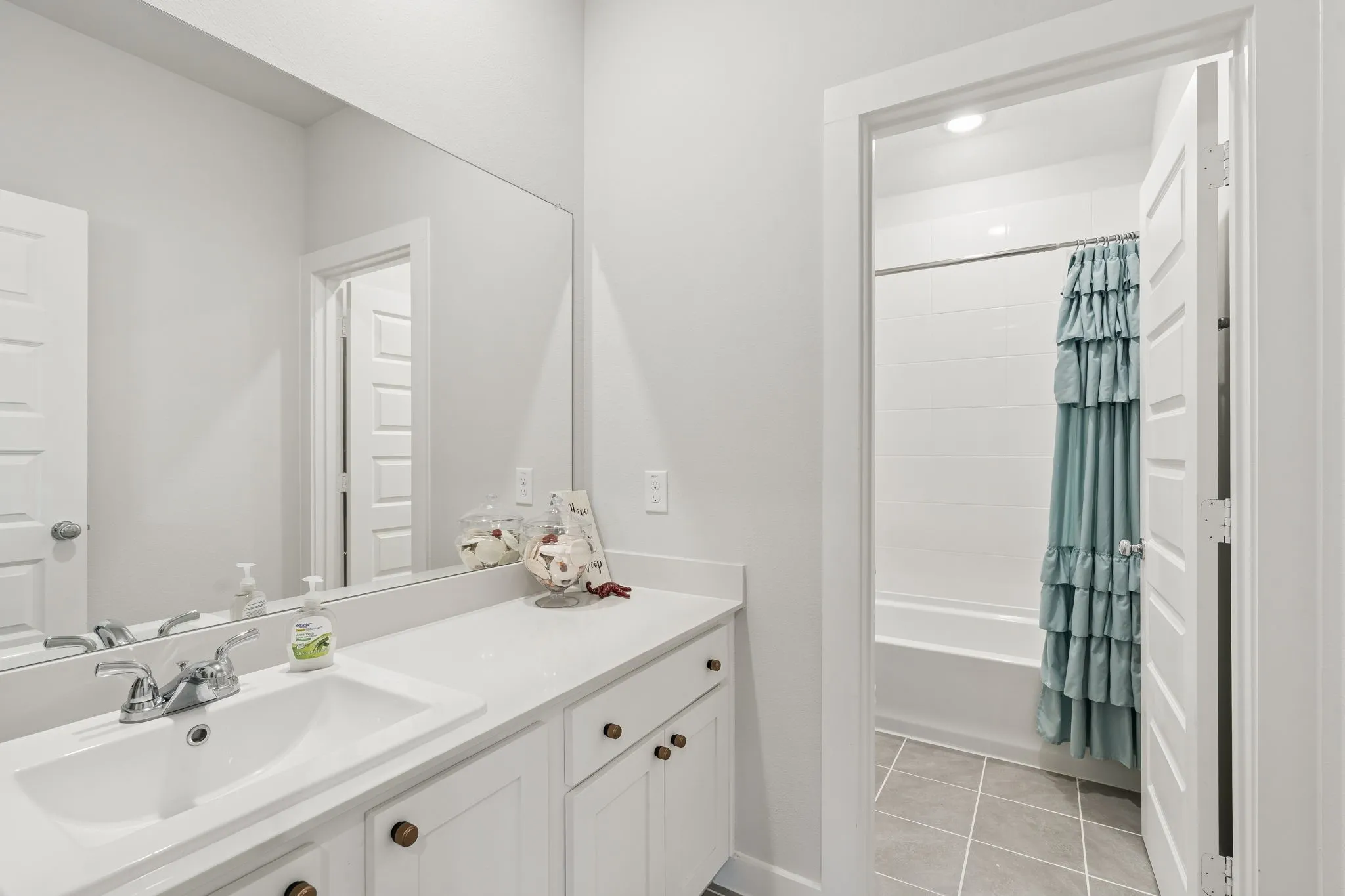 Single Family Residence For Sale in Dallas County , 2123 Pedigree Lane, Seagoville, Texas 75159, 5 Bedroom, 4 Bathroom, 2 Garage spaces, 2,682 Sqft, built in 2024, mls#21345196, Real Estate Agent in Seagoville, Homes For Sale in Dallas county, Homes For Sale in Seagoville, Realtor in Seagoville Texas, Real Estate Brokerage Independent Realty Texas, Luminita Cordes Realtor