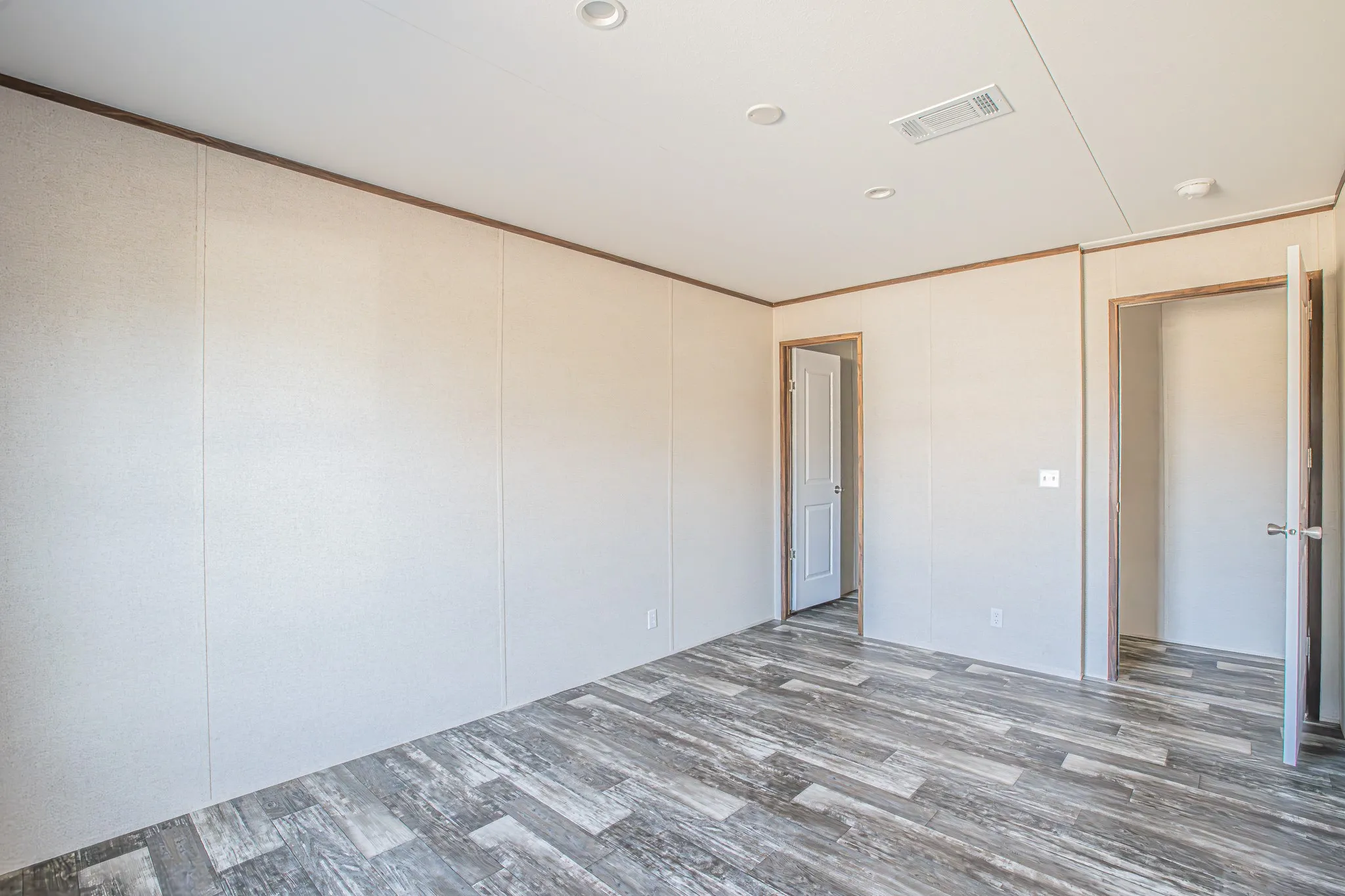 Mobile Home For Sale in Parker County , 101 Kelly Court, Azle, Texas 76020, 4 Bedroom, 2 Bathroom, Garage spaces, 1,680 Sqft, built in 2024, mls#21342813, Real Estate Agent in Azle, Homes For Sale in Parker county, Homes For Sale in Azle, Realtor in Azle Texas, Real Estate Brokerage Independent Realty Texas, Luminita Cordes Realtor