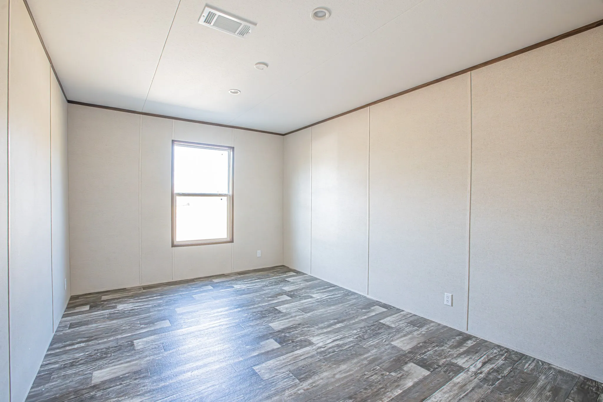 Mobile Home For Sale in Parker County , 101 Kelly Court, Azle, Texas 76020, 4 Bedroom, 2 Bathroom, Garage spaces, 1,680 Sqft, built in 2024, mls#21342813, Real Estate Agent in Azle, Homes For Sale in Parker county, Homes For Sale in Azle, Realtor in Azle Texas, Real Estate Brokerage Independent Realty Texas, Luminita Cordes Realtor