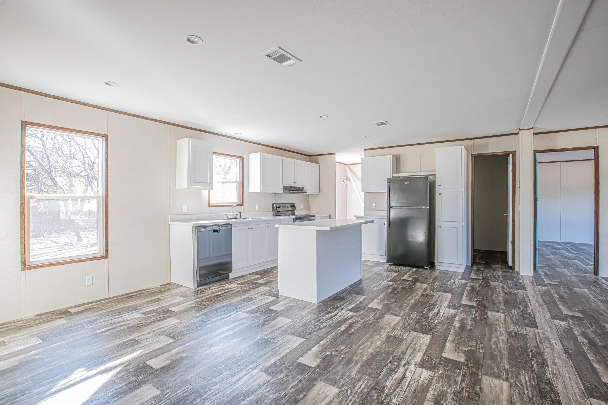 Mobile Home For Sale in Parker County , 101 Kelly Court, Azle, Texas 76020, 4 Bedroom, 2 Bathroom, Garage spaces, 1,680 Sqft, built in 2024, mls#21342813, Real Estate Agent in Azle, Homes For Sale in Parker county, Homes For Sale in Azle, Realtor in Azle Texas, Real Estate Brokerage Independent Realty Texas, Luminita Cordes Realtor