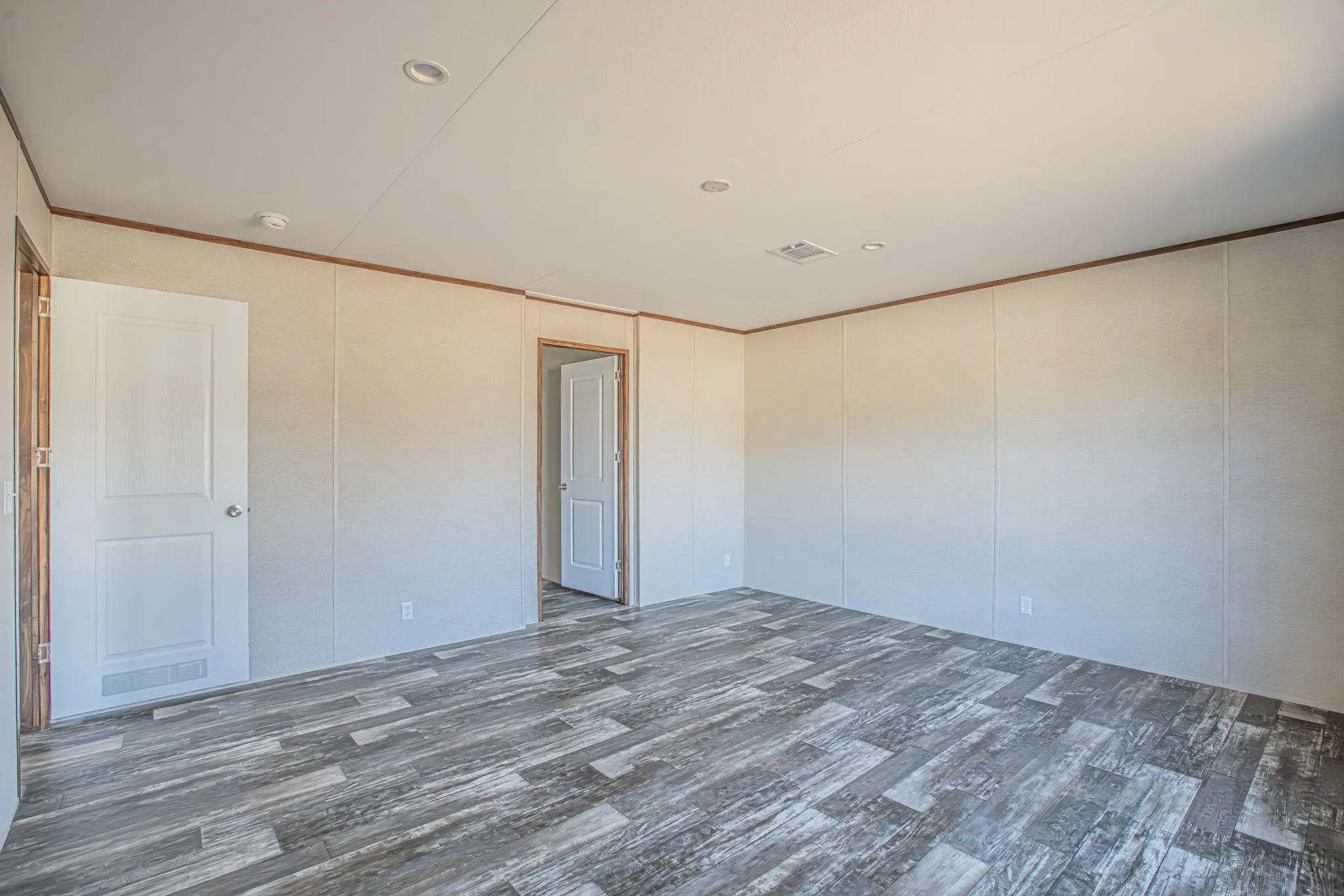 Mobile Home For Sale in Parker County , 101 Kelly Court, Azle, Texas 76020, 4 Bedroom, 2 Bathroom, Garage spaces, 1,680 Sqft, built in 2024, mls#21342813, Real Estate Agent in Azle, Homes For Sale in Parker county, Homes For Sale in Azle, Realtor in Azle Texas, Real Estate Brokerage Independent Realty Texas, Luminita Cordes Realtor