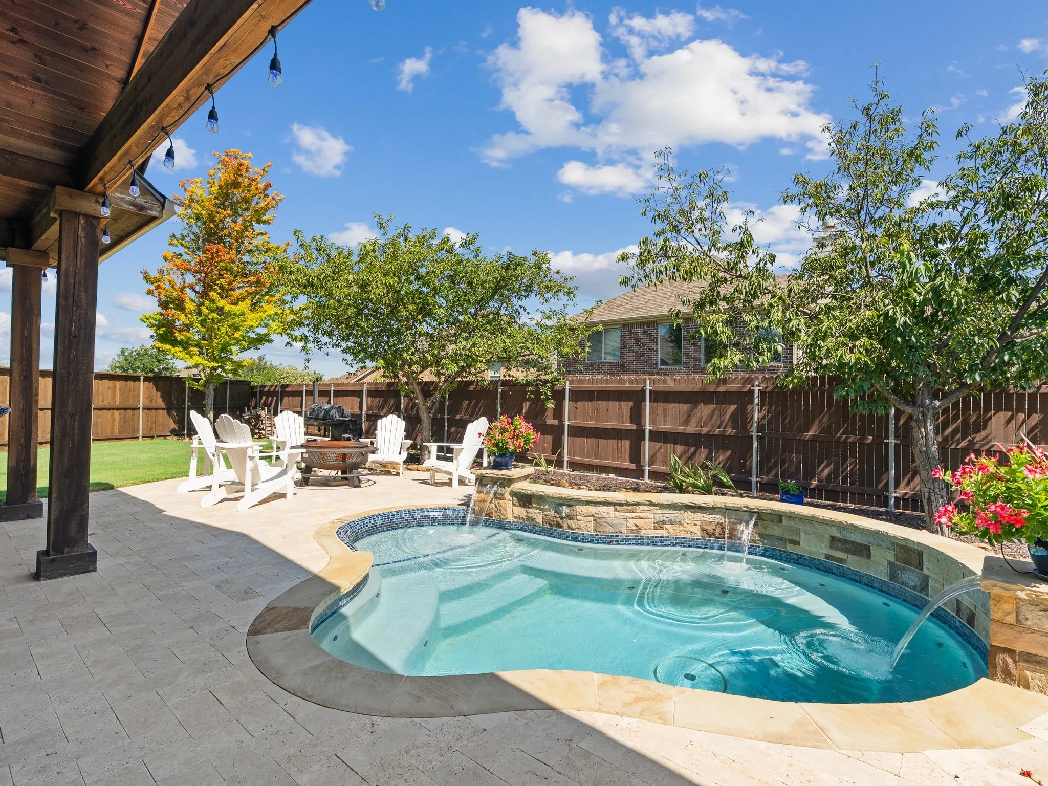 Single Family Residence For Sale in Collin County , 2101 Nocona Drive, Prosper, Texas 75078, 5 Bedroom, 4 Bathroom, 3 Garage spaces, 4,269 Sqft, built in 2013, mls#21344350, Real Estate Agent in Prosper, Homes For Sale in Collin county, Homes For Sale in Prosper, Realtor in Prosper Texas, Real Estate Brokerage Independent Realty Texas, Luminita Cordes Realtor