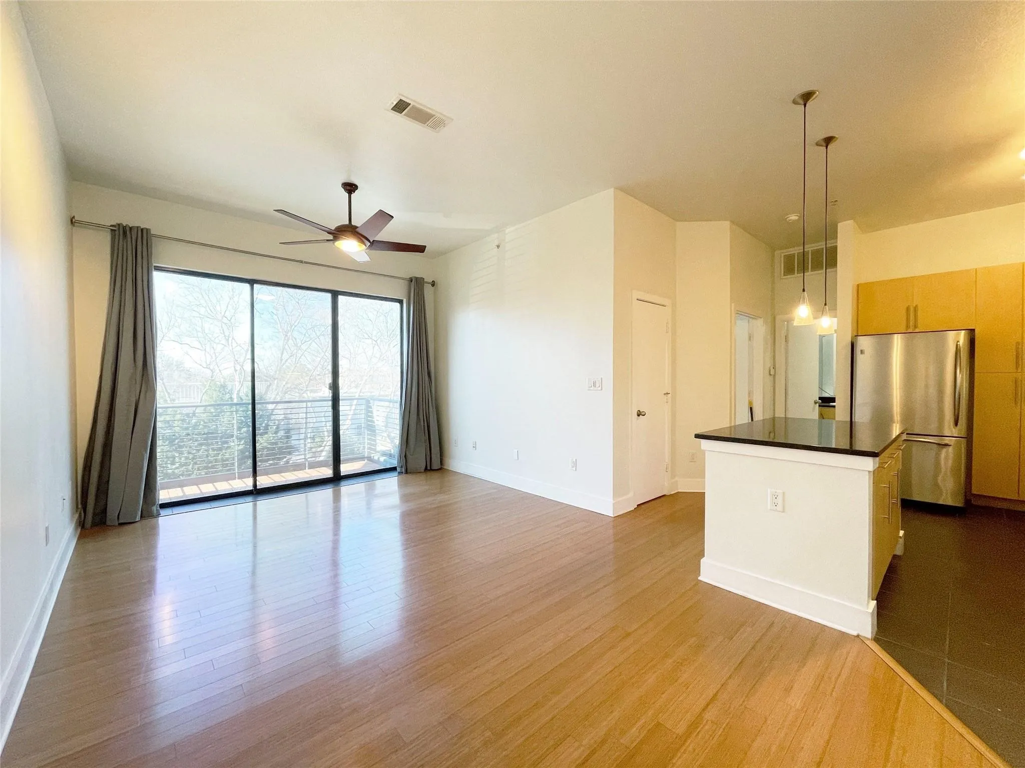 Condominium For Rent in Dallas County , 4605 Cedar Springs Road, Dallas, Texas 75219, 1 Bedroom, 1 Bathroom, Garage spaces, 657 Sqft, built in 2005, mls#21345202, Real Estate Agent in Dallas, Homes For Rent in Dallas county, Homes For Rent in Dallas, Realtor in Dallas Texas, Real Estate Brokerage Independent Realty Texas, Luminita Cordes Realtor