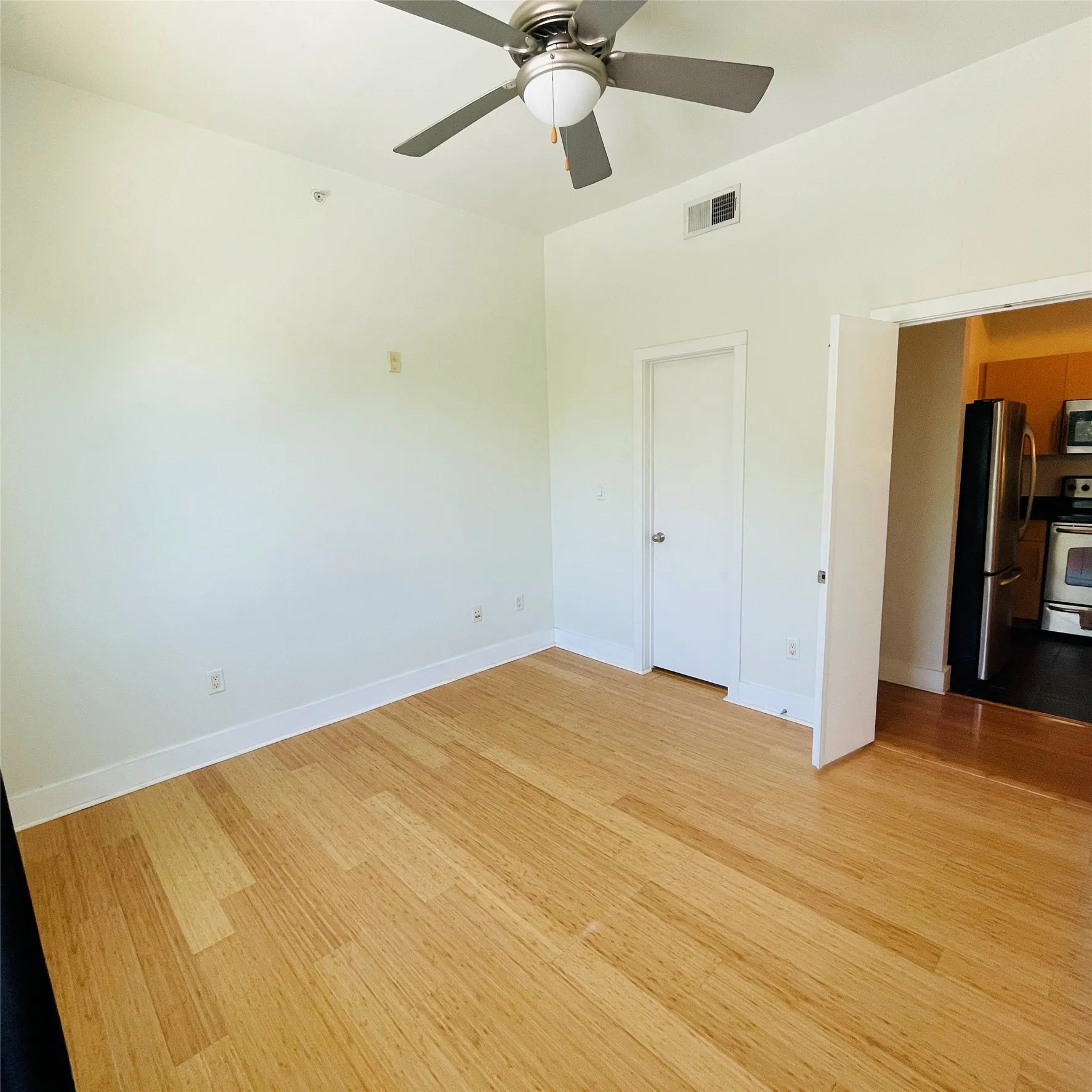 Condominium For Rent in Dallas County , 4605 Cedar Springs Road, Dallas, Texas 75219, 1 Bedroom, 1 Bathroom, Garage spaces, 657 Sqft, built in 2005, mls#21345202, Real Estate Agent in Dallas, Homes For Rent in Dallas county, Homes For Rent in Dallas, Realtor in Dallas Texas, Real Estate Brokerage Independent Realty Texas, Luminita Cordes Realtor