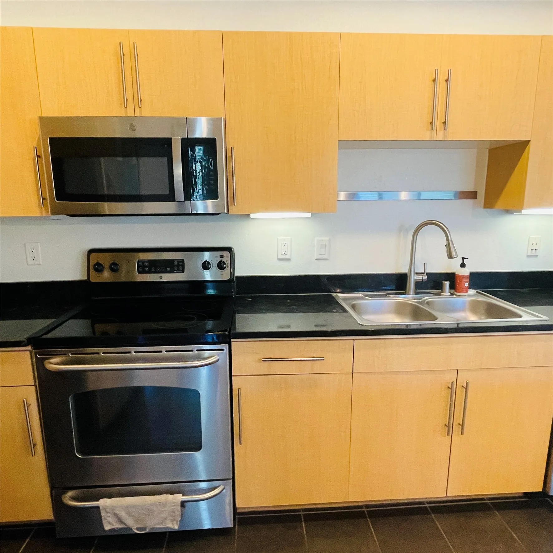 Condominium For Rent in Dallas County , 4605 Cedar Springs Road, Dallas, Texas 75219, 1 Bedroom, 1 Bathroom, Garage spaces, 657 Sqft, built in 2005, mls#21345202, Real Estate Agent in Dallas, Homes For Rent in Dallas county, Homes For Rent in Dallas, Realtor in Dallas Texas, Real Estate Brokerage Independent Realty Texas, Luminita Cordes Realtor