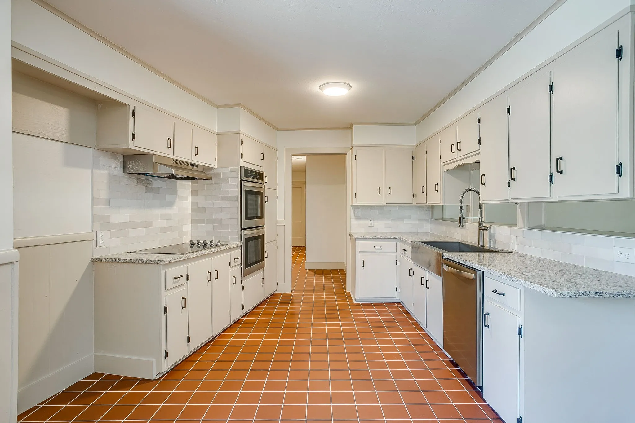 Single Family Residence For Sale in Tarrant County , 6301 Greenfield Road, Fort Worth, Texas 76135, 4 Bedroom, 2 Bathroom, Garage spaces, 2,539 Sqft, built in 1954, mls#21342424, Real Estate Agent in Fort Worth, Homes For Sale in Tarrant county, Homes For Sale in Fort Worth, Realtor in Fort Worth Texas, Real Estate Brokerage Independent Realty Texas, Luminita Cordes Realtor