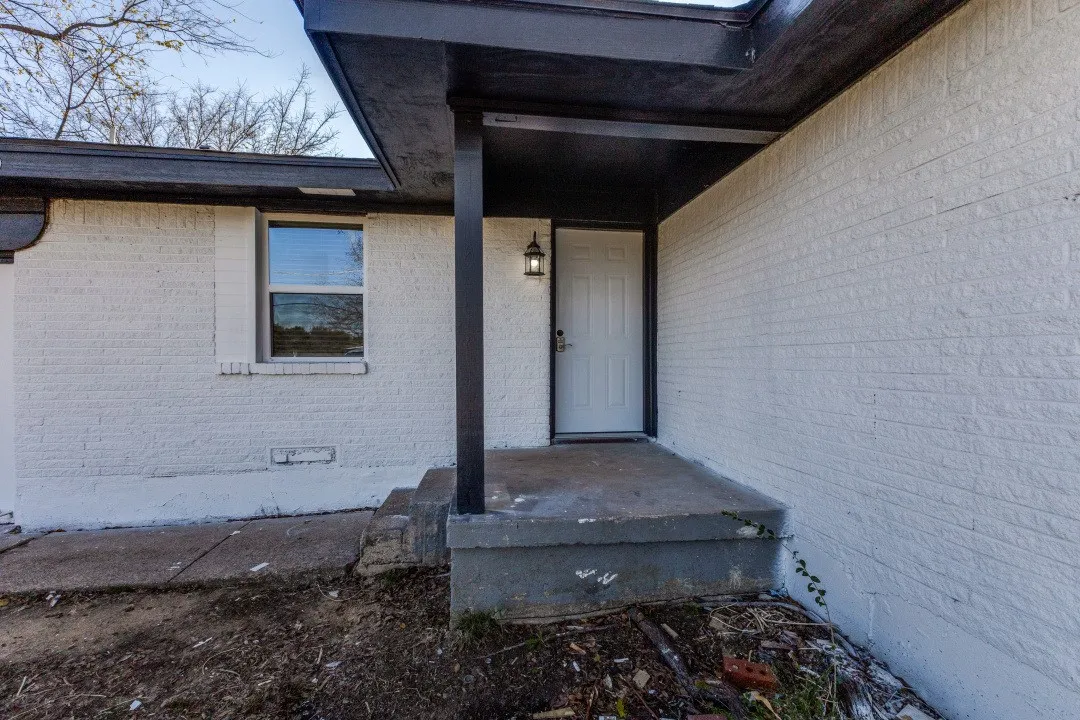 Single Family Residence For Sale in Dallas County , 12900 Quail Drive, Balch Springs, Texas 75180, 3 Bedroom, 3 Bathroom, Garage spaces, 1,312 Sqft, built in 1958, mls#21345210, Real Estate Agent in Balch Springs, Homes For Sale in Dallas county, Homes For Sale in Balch Springs, Realtor in Balch Springs Texas, Real Estate Brokerage Independent Realty Texas, Luminita Cordes Realtor