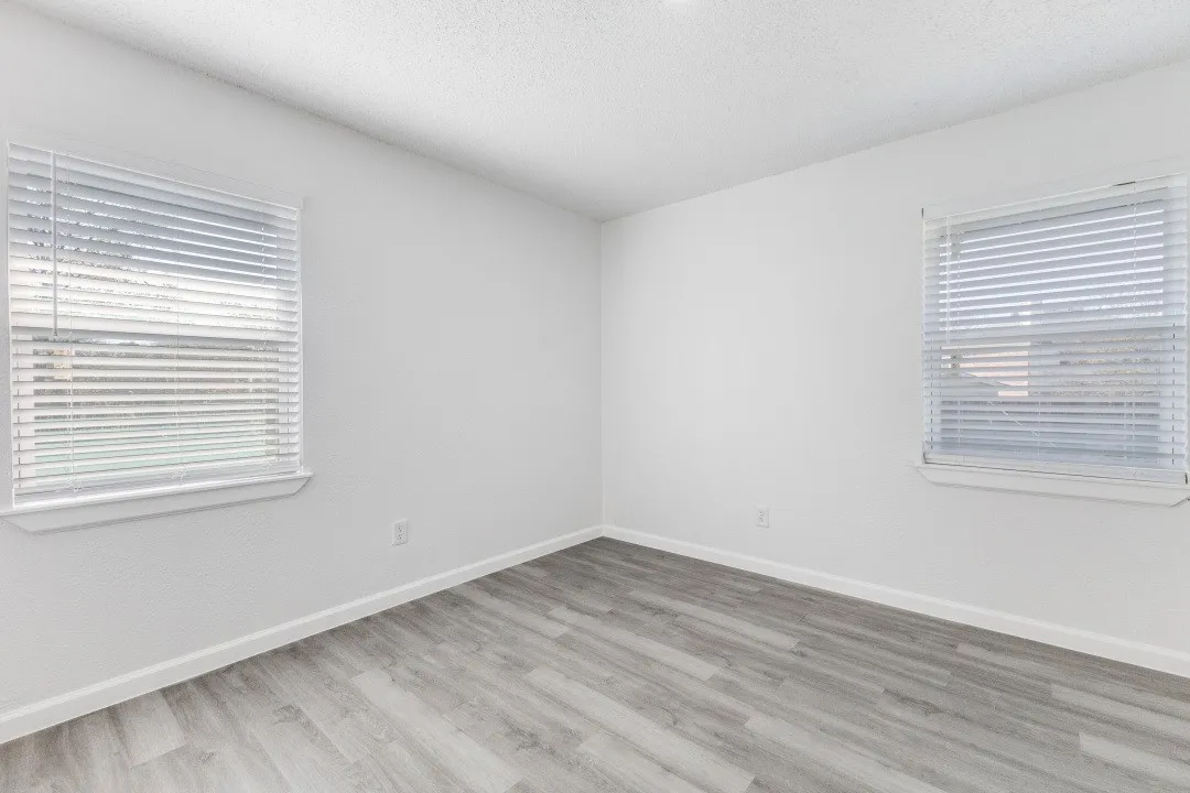 Single Family Residence For Sale in Dallas County , 12900 Quail Drive, Balch Springs, Texas 75180, 3 Bedroom, 3 Bathroom, Garage spaces, 1,312 Sqft, built in 1958, mls#21345210, Real Estate Agent in Balch Springs, Homes For Sale in Dallas county, Homes For Sale in Balch Springs, Realtor in Balch Springs Texas, Real Estate Brokerage Independent Realty Texas, Luminita Cordes Realtor