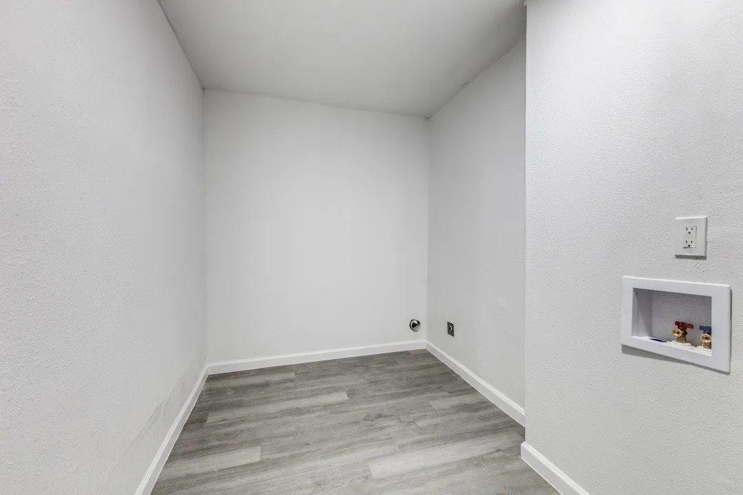 Single Family Residence For Sale in Dallas County , 12900 Quail Drive, Balch Springs, Texas 75180, 3 Bedroom, 3 Bathroom, Garage spaces, 1,312 Sqft, built in 1958, mls#21345210, Real Estate Agent in Balch Springs, Homes For Sale in Dallas county, Homes For Sale in Balch Springs, Realtor in Balch Springs Texas, Real Estate Brokerage Independent Realty Texas, Luminita Cordes Realtor