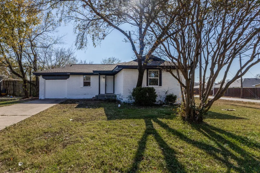 Single Family Residence For Sale in Dallas County , 12900 Quail Drive, Balch Springs, Texas 75180, 3 Bedroom, 3 Bathroom, Garage spaces, 1,312 Sqft, built in 1958, mls#21345210, Real Estate Agent in Balch Springs, Homes For Sale in Dallas county, Homes For Sale in Balch Springs, Realtor in Balch Springs Texas, Real Estate Brokerage Independent Realty Texas, Luminita Cordes Realtor