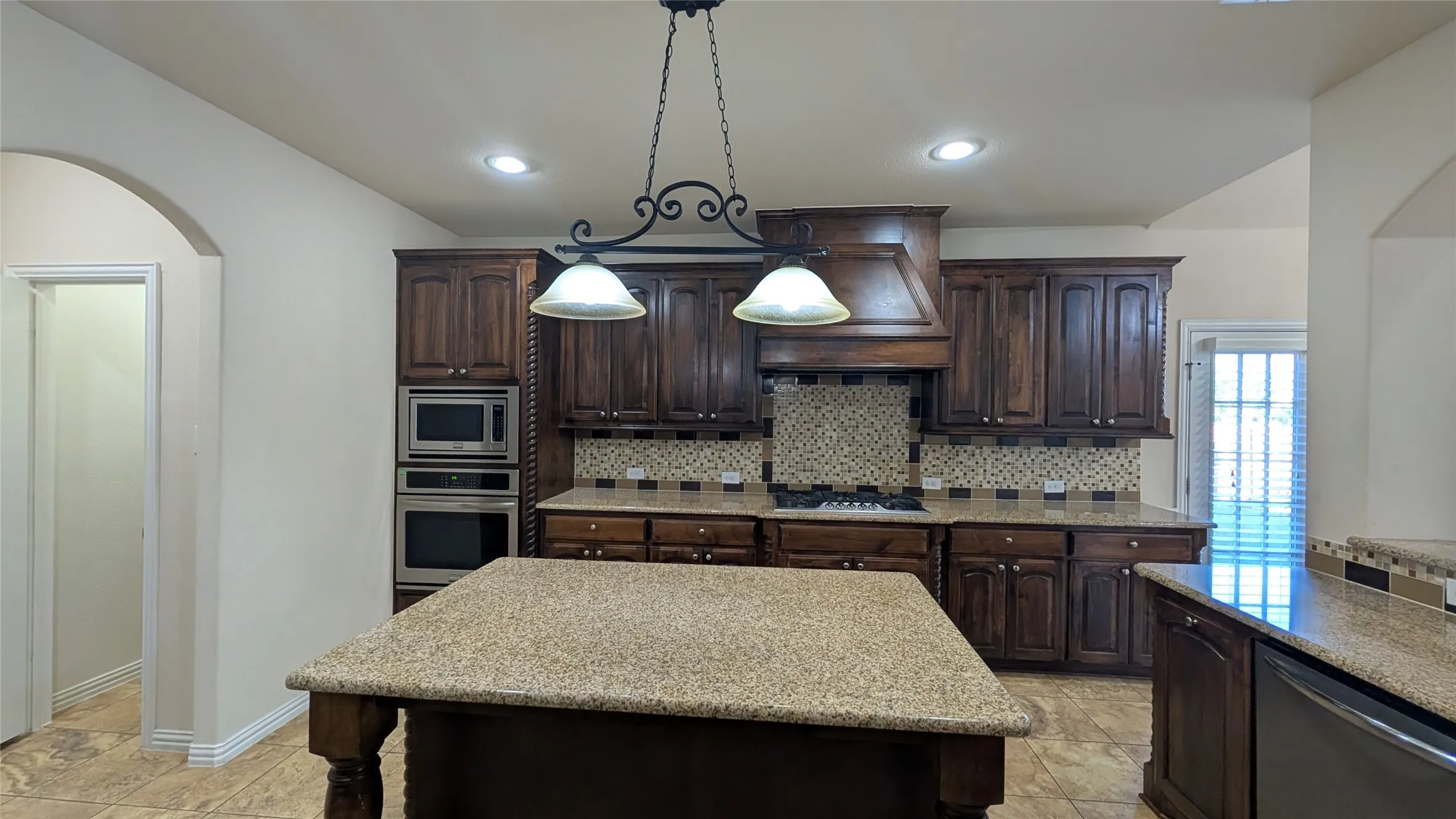 Single Family Residence For Rent in Collin County , 12461 Bridgeport Drive, Frisco, Texas 75035, 5 Bedroom, 4 Bathroom, 2 Garage spaces, 4,604 Sqft, built in 2016, Price $4,100, mls#21344800, Real Estate Agent in Frisco, Homes For Rent in Collin county, Homes For Rent in Frisco, Realtor in Frisco Texas, Real Estate Brokerage Independent Realty Texas, Luminita Cordes Realtor