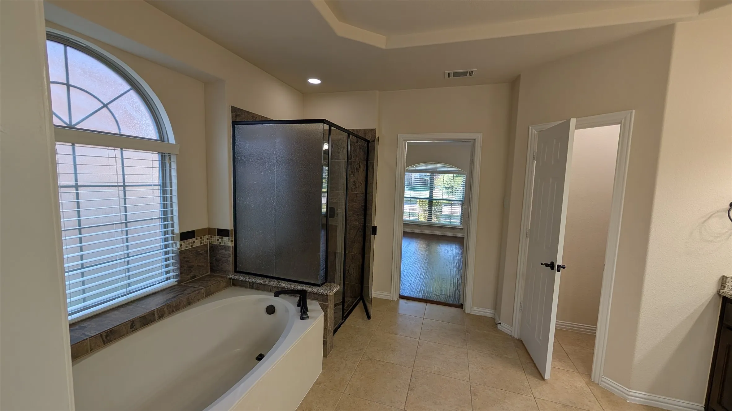 Single Family Residence For Rent in Collin County , 12461 Bridgeport Drive, Frisco, Texas 75035, 5 Bedroom, 4 Bathroom, 2 Garage spaces, 4,604 Sqft, built in 2016, Price $4,100, mls#21344800, Real Estate Agent in Frisco, Homes For Rent in Collin county, Homes For Rent in Frisco, Realtor in Frisco Texas, Real Estate Brokerage Independent Realty Texas, Luminita Cordes Realtor