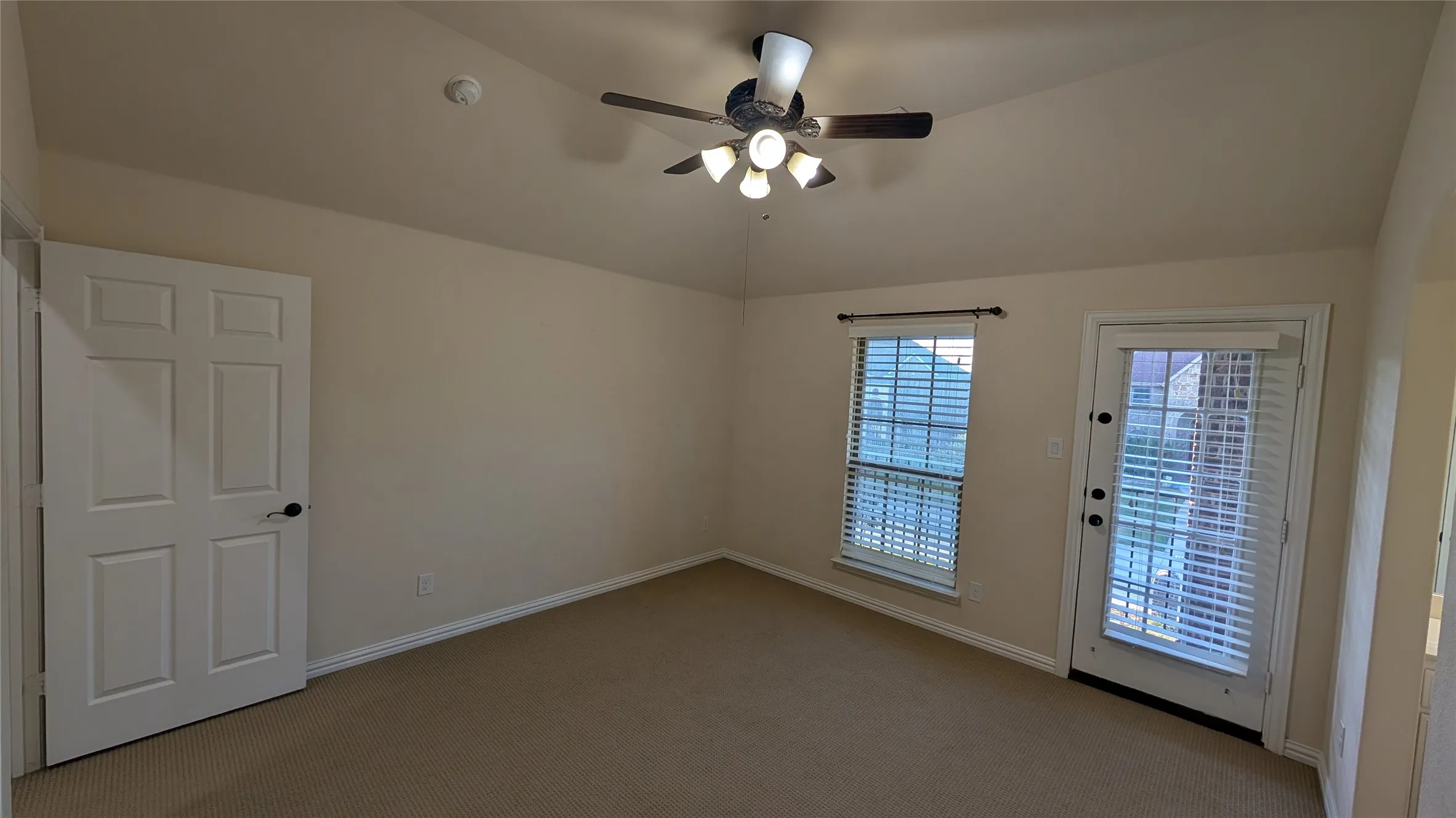 Single Family Residence For Rent in Collin County , 12461 Bridgeport Drive, Frisco, Texas 75035, 5 Bedroom, 4 Bathroom, 2 Garage spaces, 4,604 Sqft, built in 2016, Price $4,100, mls#21344800, Real Estate Agent in Frisco, Homes For Rent in Collin county, Homes For Rent in Frisco, Realtor in Frisco Texas, Real Estate Brokerage Independent Realty Texas, Luminita Cordes Realtor