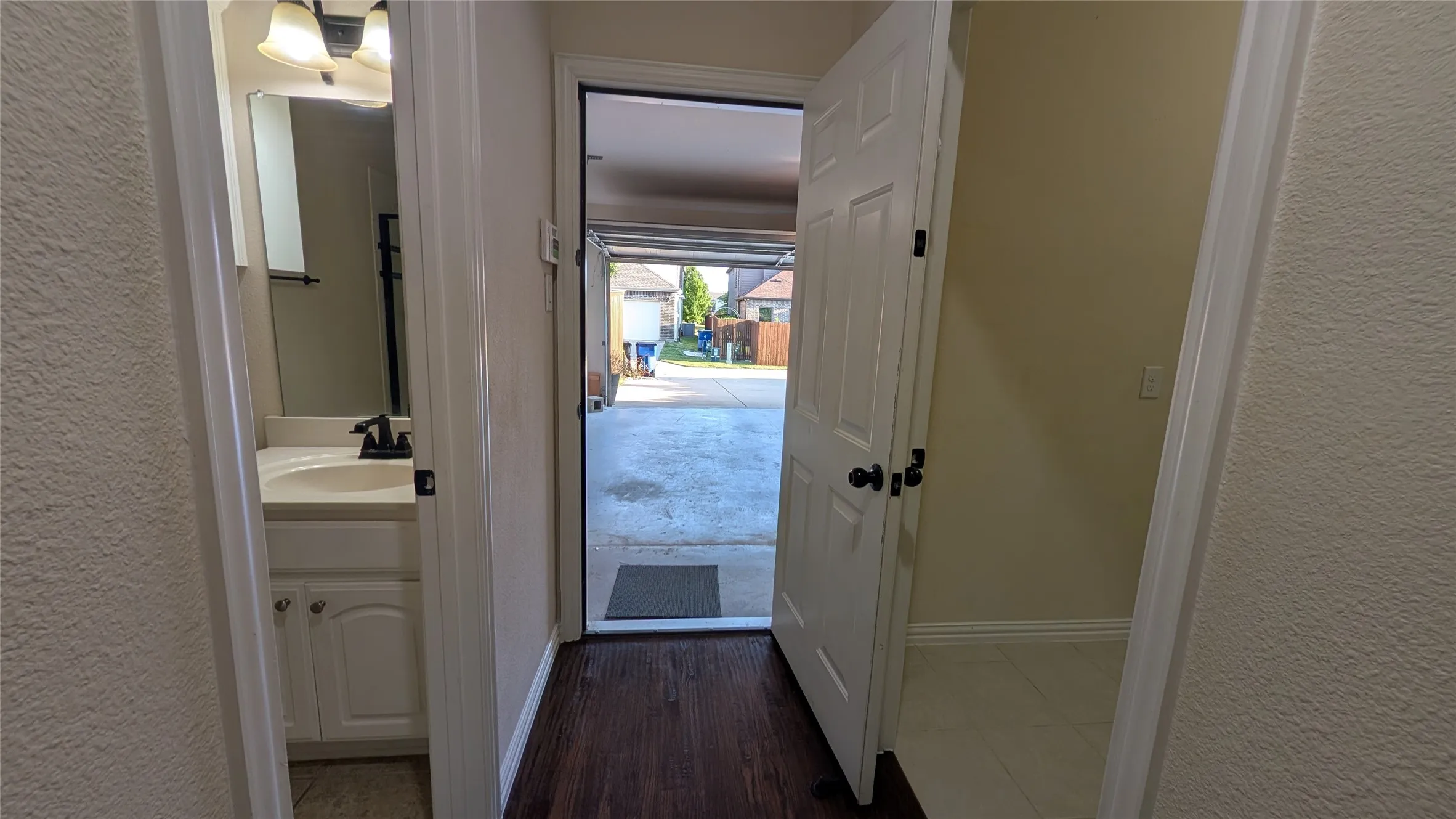 Single Family Residence For Rent in Collin County , 12461 Bridgeport Drive, Frisco, Texas 75035, 5 Bedroom, 4 Bathroom, 2 Garage spaces, 4,604 Sqft, built in 2016, Price $4,100, mls#21344800, Real Estate Agent in Frisco, Homes For Rent in Collin county, Homes For Rent in Frisco, Realtor in Frisco Texas, Real Estate Brokerage Independent Realty Texas, Luminita Cordes Realtor