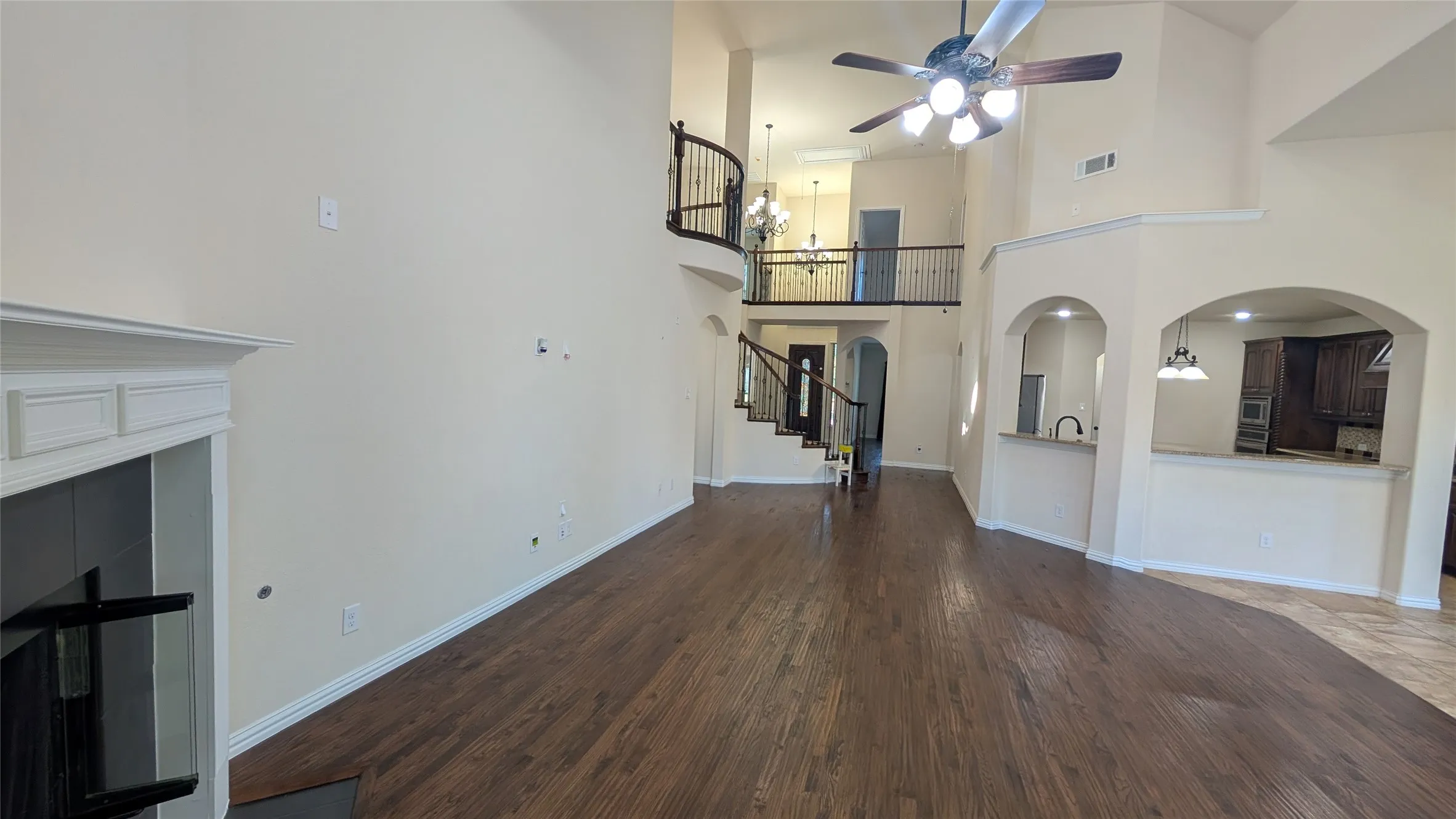 Single Family Residence For Rent in Collin County , 12461 Bridgeport Drive, Frisco, Texas 75035, 5 Bedroom, 4 Bathroom, 2 Garage spaces, 4,604 Sqft, built in 2016, Price $4,100, mls#21344800, Real Estate Agent in Frisco, Homes For Rent in Collin county, Homes For Rent in Frisco, Realtor in Frisco Texas, Real Estate Brokerage Independent Realty Texas, Luminita Cordes Realtor