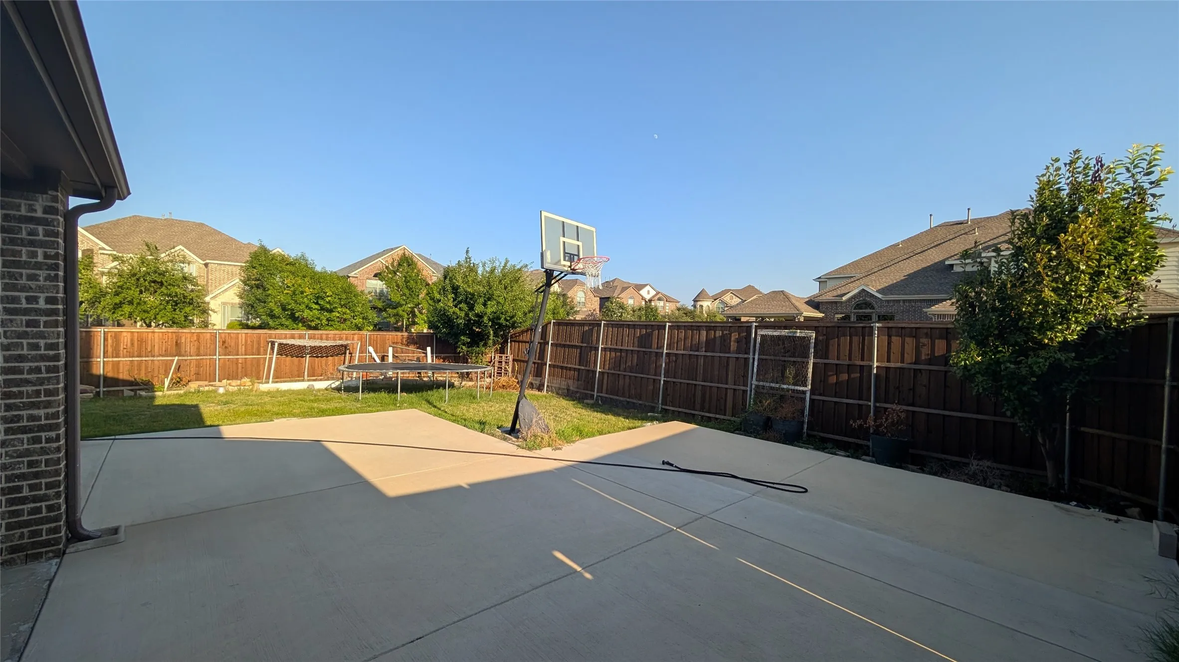 Single Family Residence For Rent in Collin County , 12461 Bridgeport Drive, Frisco, Texas 75035, 5 Bedroom, 4 Bathroom, 2 Garage spaces, 4,604 Sqft, built in 2016, Price $4,100, mls#21344800, Real Estate Agent in Frisco, Homes For Rent in Collin county, Homes For Rent in Frisco, Realtor in Frisco Texas, Real Estate Brokerage Independent Realty Texas, Luminita Cordes Realtor