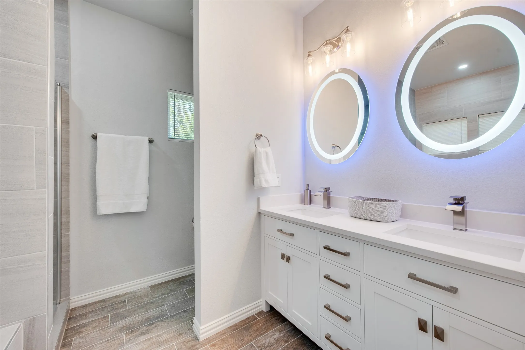Single Family Residence For Sale in Dallas County , 4212 Balch Drive, Dallas, Texas 75216, 5 Bedroom, 3 Bathroom, 2 Garage spaces, 2,100 Sqft, built in 2026, mls#21343096, Real Estate Agent in Dallas, Homes For Sale in Dallas county, Homes For Sale in Dallas, Realtor in Dallas Texas, Real Estate Brokerage Independent Realty Texas, Luminita Cordes Realtor