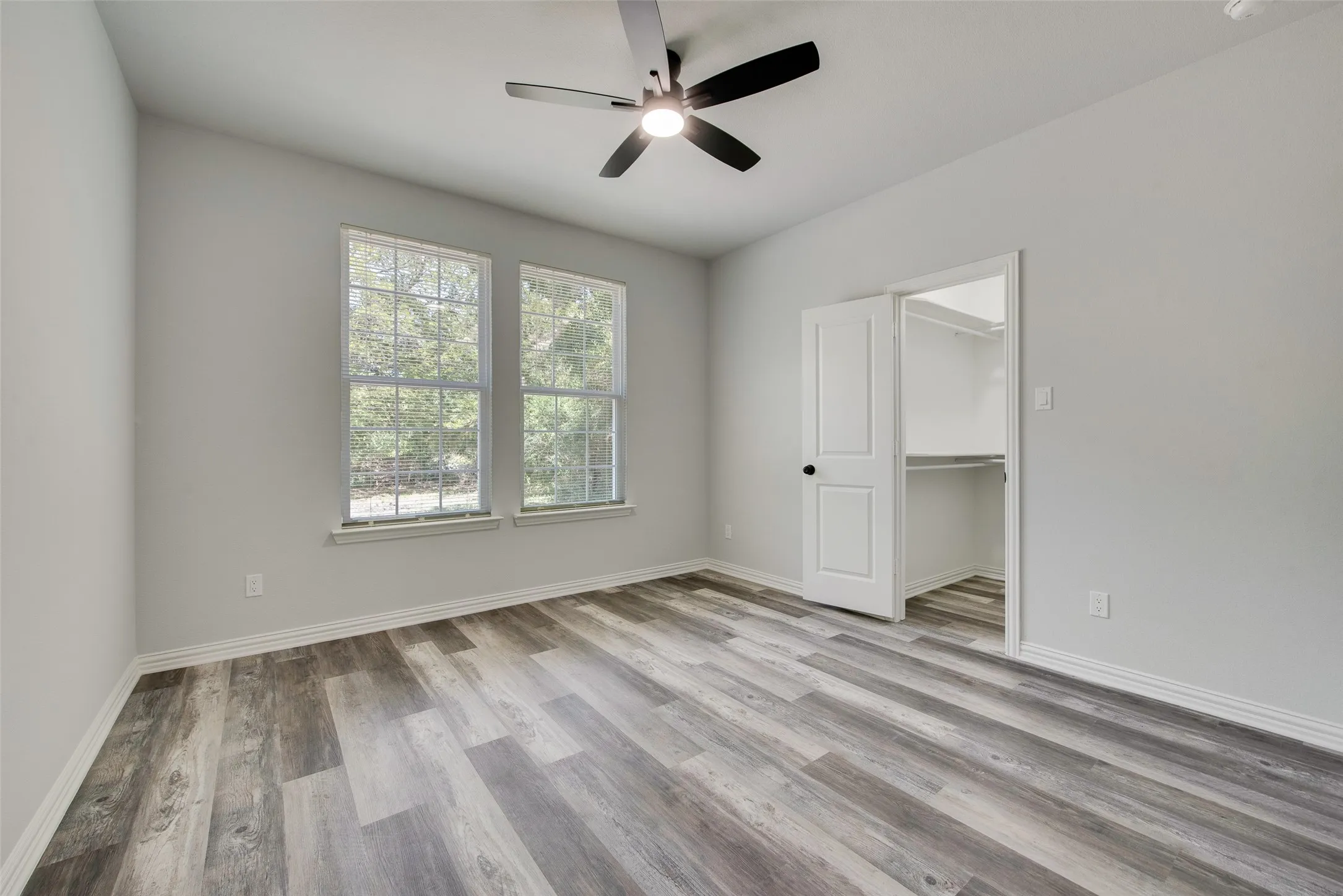 Single Family Residence For Sale in Dallas County , 4212 Balch Drive, Dallas, Texas 75216, 5 Bedroom, 3 Bathroom, 2 Garage spaces, 2,100 Sqft, built in 2026, mls#21343096, Real Estate Agent in Dallas, Homes For Sale in Dallas county, Homes For Sale in Dallas, Realtor in Dallas Texas, Real Estate Brokerage Independent Realty Texas, Luminita Cordes Realtor
