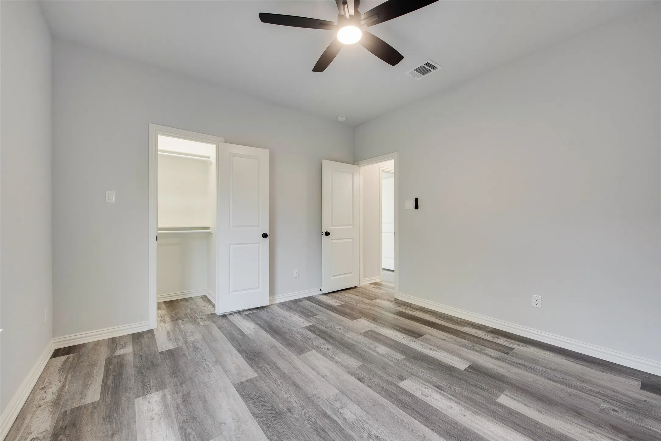 Single Family Residence For Sale in Dallas County , 4212 Balch Drive, Dallas, Texas 75216, 5 Bedroom, 3 Bathroom, 2 Garage spaces, 2,100 Sqft, built in 2026, mls#21343096, Real Estate Agent in Dallas, Homes For Sale in Dallas county, Homes For Sale in Dallas, Realtor in Dallas Texas, Real Estate Brokerage Independent Realty Texas, Luminita Cordes Realtor