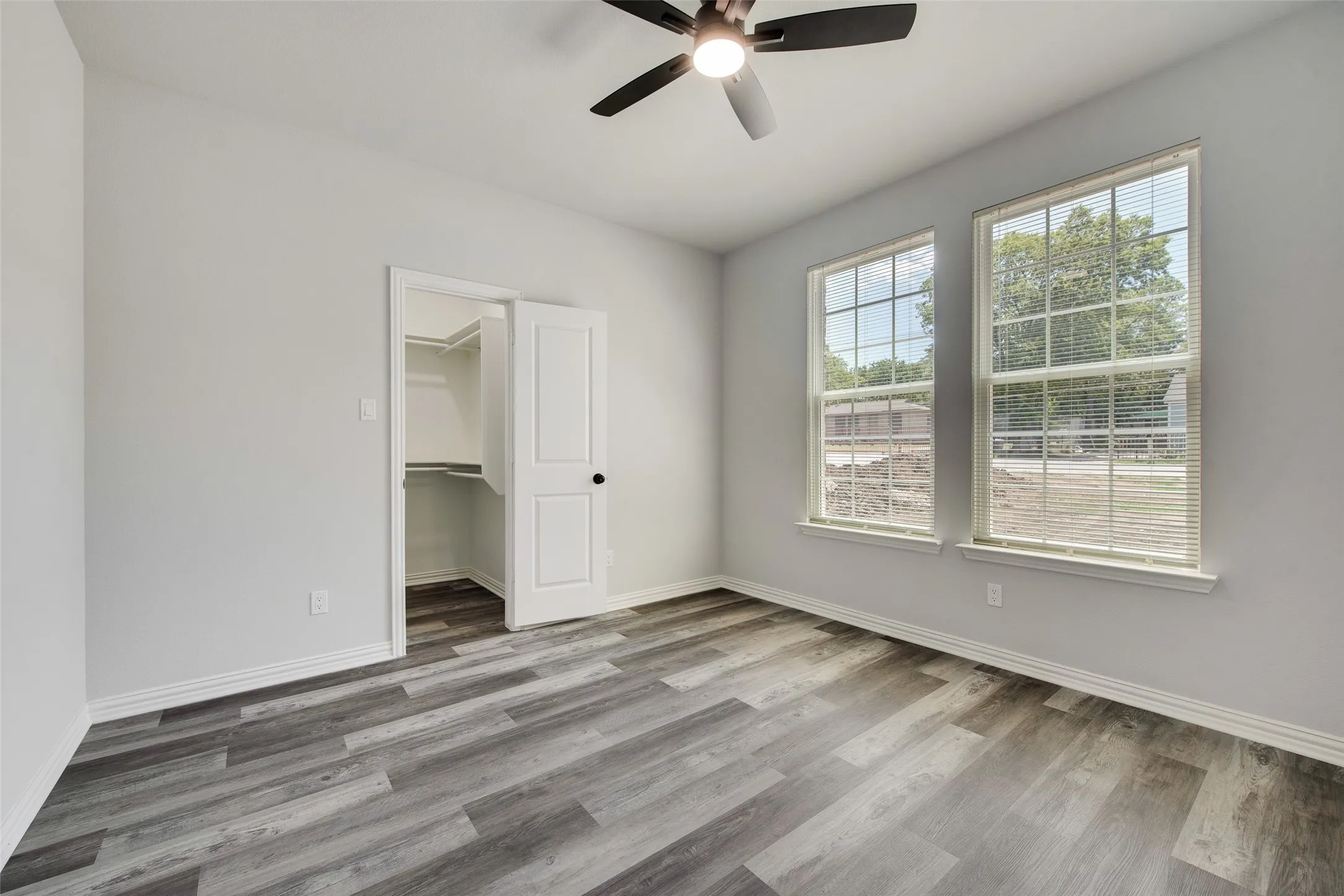 Single Family Residence For Sale in Dallas County , 4212 Balch Drive, Dallas, Texas 75216, 5 Bedroom, 3 Bathroom, 2 Garage spaces, 2,100 Sqft, built in 2026, mls#21343096, Real Estate Agent in Dallas, Homes For Sale in Dallas county, Homes For Sale in Dallas, Realtor in Dallas Texas, Real Estate Brokerage Independent Realty Texas, Luminita Cordes Realtor
