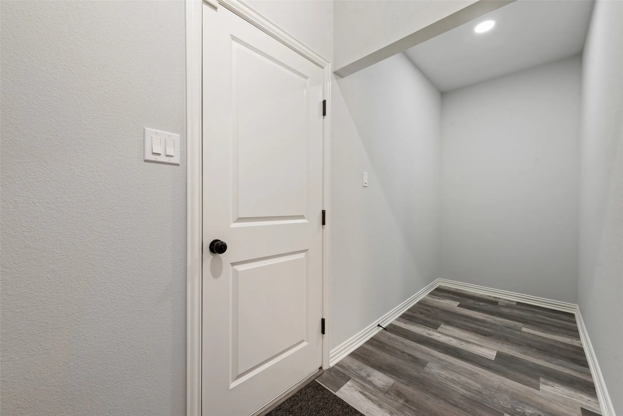 Single Family Residence For Sale in Dallas County , 4212 Balch Drive, Dallas, Texas 75216, 5 Bedroom, 3 Bathroom, 2 Garage spaces, 2,100 Sqft, built in 2026, mls#21343096, Real Estate Agent in Dallas, Homes For Sale in Dallas county, Homes For Sale in Dallas, Realtor in Dallas Texas, Real Estate Brokerage Independent Realty Texas, Luminita Cordes Realtor