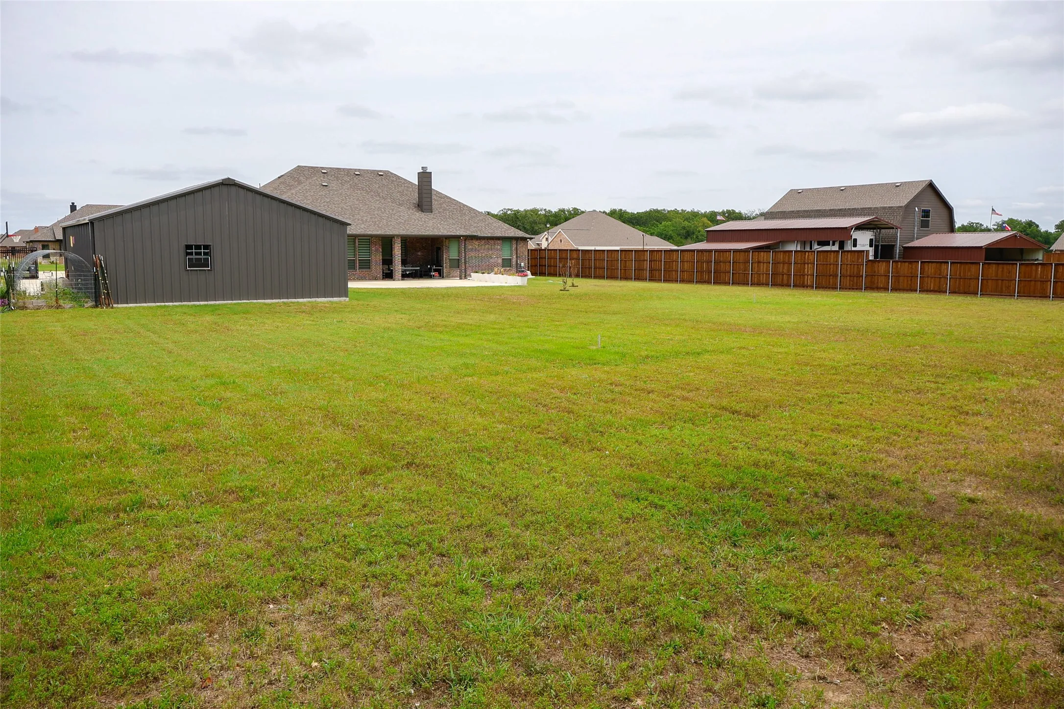 Single Family Residence For Sale in Kaufman County , 18144 Osage Lane, Terrell, Texas 75160, 4 Bedrooms, 3 Bathrooms, 3 Garage spaces, 3,215 Sqft, built in 2024, Price $729,000, mls#21345220, Real Estate Agent in Terrell, Homes For Sale in Kaufman county, Homes For Sale in Terrell, Realtor in Terrell Texas, Real Estate Brokerage Independent Realty Texas, Luminita Cordes Realtor