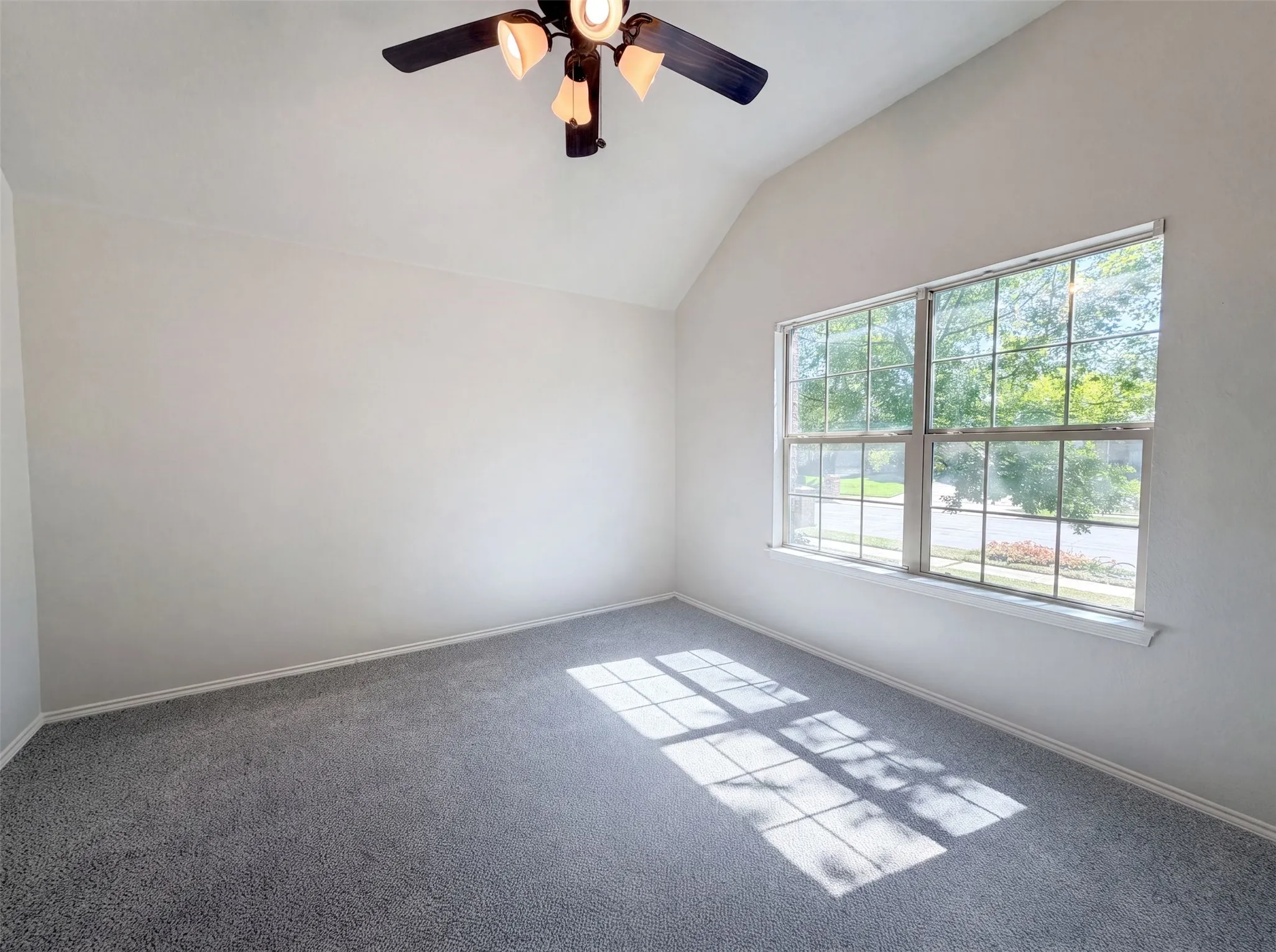 Single Family Residence For Sale in Parker County , 1901 Crested Ridge Road, Fort Worth, Texas 76008, 4 Bedroom, 3 Bathroom, 2 Garage spaces, 3,019 Sqft, built in 2018, mls#21345222, Real Estate Agent in Fort Worth, Homes For Sale in Parker county, Homes For Sale in Fort Worth, Realtor in Fort Worth Texas, Real Estate Brokerage Independent Realty Texas, Luminita Cordes Realtor