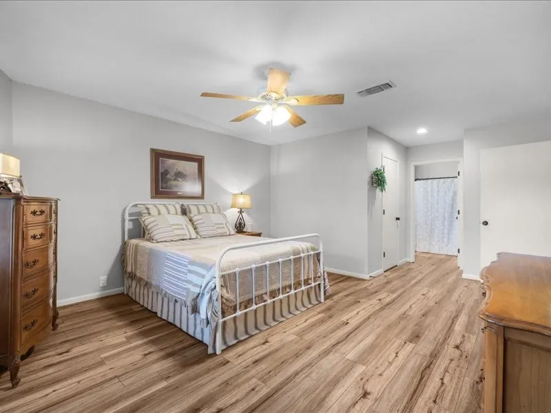 Single Family Residence For Sale in Parker County , 474 Trussell Drive, Springtown, Texas 76082, 3 Bedroom, 2 Bathroom, Garage spaces, 1,534 Sqft, built in 1978, mls#21345204, Real Estate Agent in Springtown, Homes For Sale in Parker county, Homes For Sale in Springtown, Realtor in Springtown Texas, Real Estate Brokerage Independent Realty Texas, Luminita Cordes Realtor
