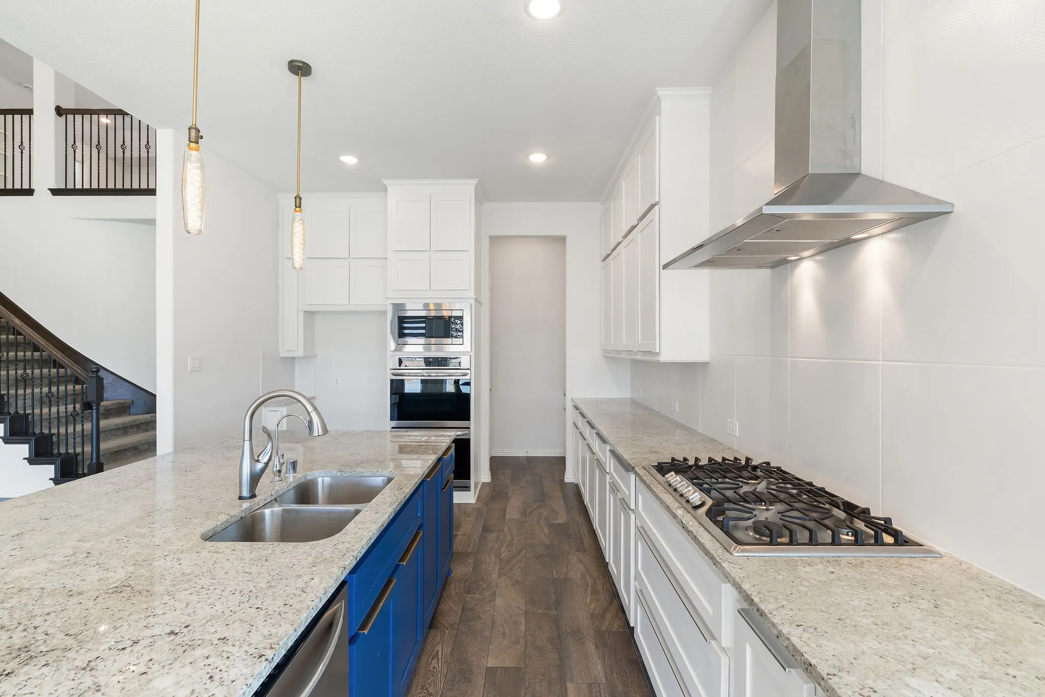 Single Family Residence For Sale in Collin County , 4437 Canadian River Drive, Celina, Texas 75078, 6 Bedroom, 6 Bathroom, 2 Garage spaces, 4,157 Sqft, built in 2018, mls#21345211, Real Estate Agent in Celina, Homes For Sale in Collin county, Homes For Sale in Celina, Realtor in Celina Texas, Real Estate Brokerage Independent Realty Texas, Luminita Cordes Realtor
