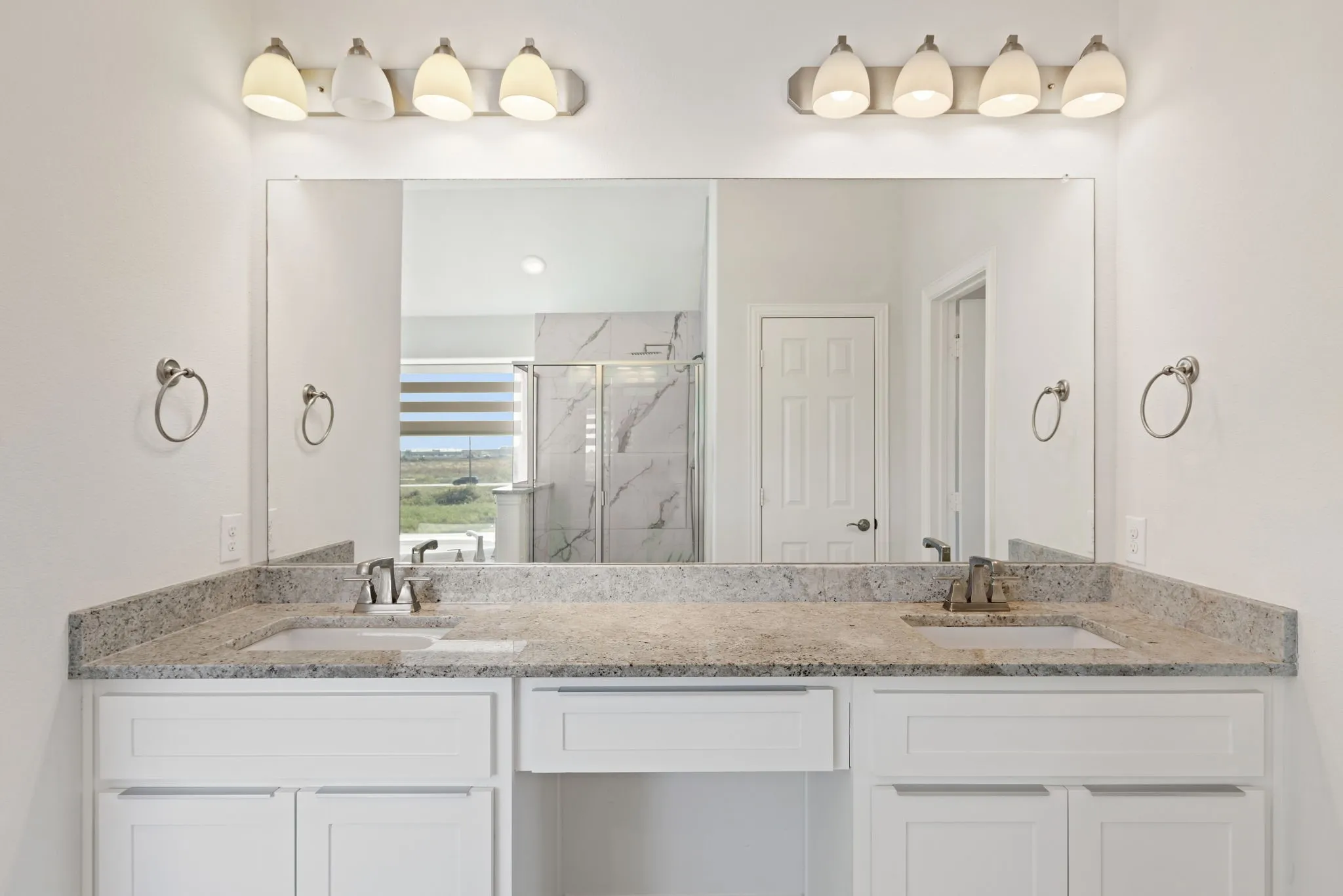 Single Family Residence For Sale in Collin County , 4437 Canadian River Drive, Celina, Texas 75078, 6 Bedroom, 6 Bathroom, 2 Garage spaces, 4,157 Sqft, built in 2018, mls#21345211, Real Estate Agent in Celina, Homes For Sale in Collin county, Homes For Sale in Celina, Realtor in Celina Texas, Real Estate Brokerage Independent Realty Texas, Luminita Cordes Realtor