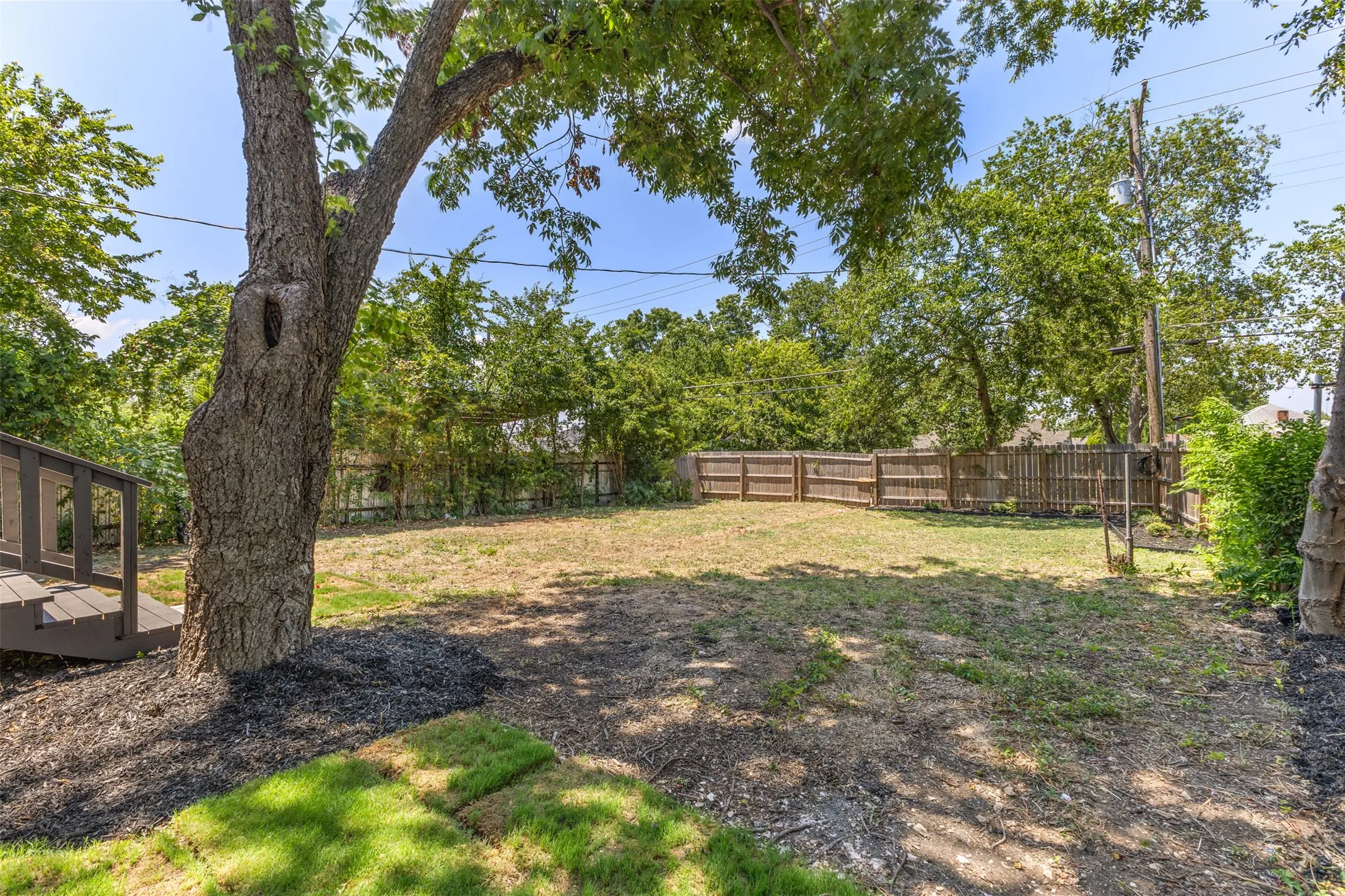 Single Family Residence For Sale in Dallas County , 2911 S Denley, Dallas, Texas 75216, 3 Bedroom, 2 Bathroom, Garage spaces, 1,425 Sqft, built in 1930, mls#21342341, Real Estate Agent in Dallas, Homes For Sale in Dallas county, Homes For Sale in Dallas, Realtor in Dallas Texas, Real Estate Brokerage Independent Realty Texas, Luminita Cordes Realtor