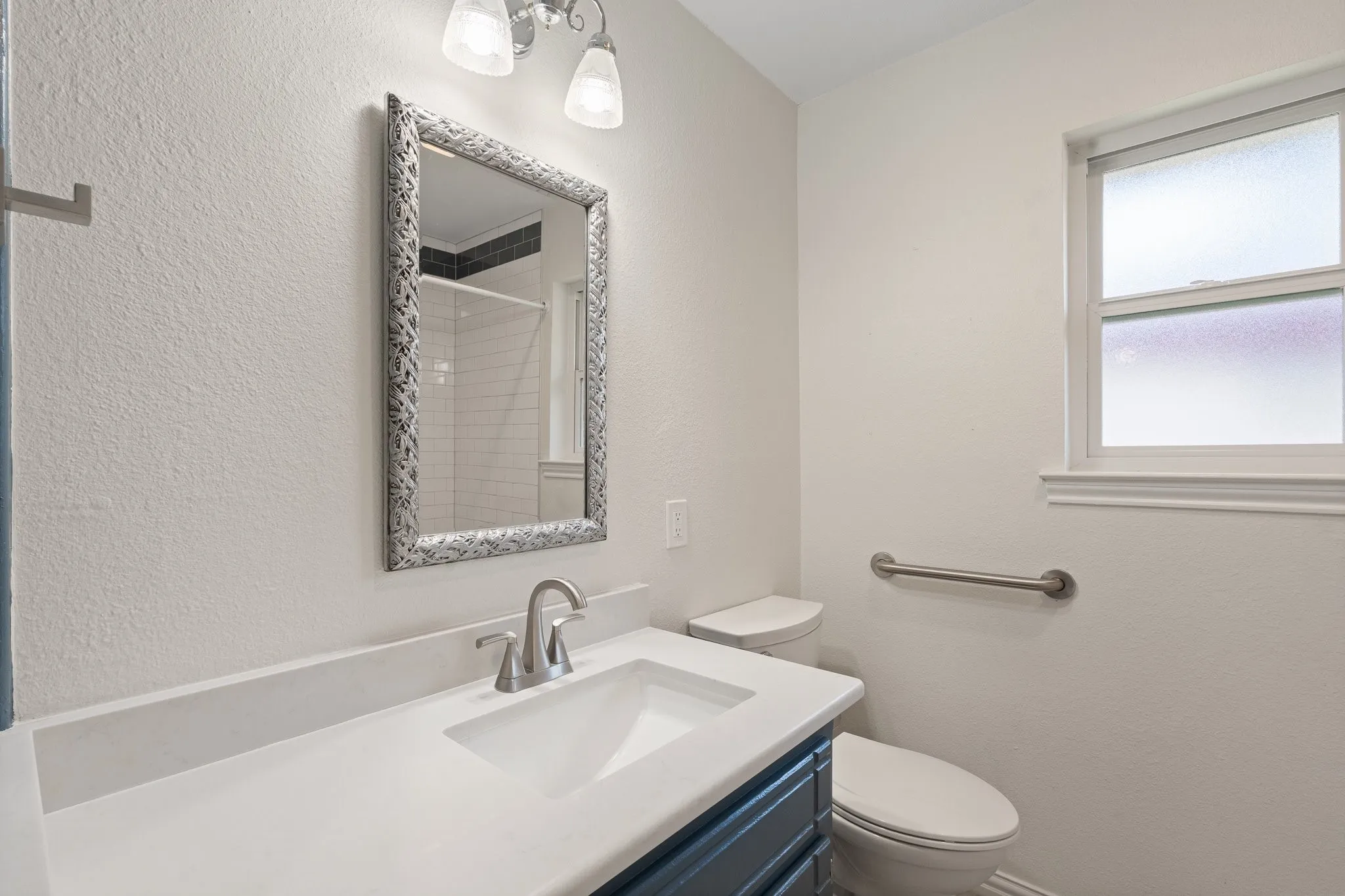 Single Family Residence For Sale in Tarrant County , 3756 Wedgworth Road S, Fort Worth, Texas 76133, 3 Bedroom, 2 Bathroom, 2 Garage spaces, 1,699 Sqft, built in 1976, mls#21345057, Real Estate Agent in Fort Worth, Homes For Sale in Tarrant county, Homes For Sale in Fort Worth, Realtor in Fort Worth Texas, Real Estate Brokerage Independent Realty Texas, Luminita Cordes Realtor