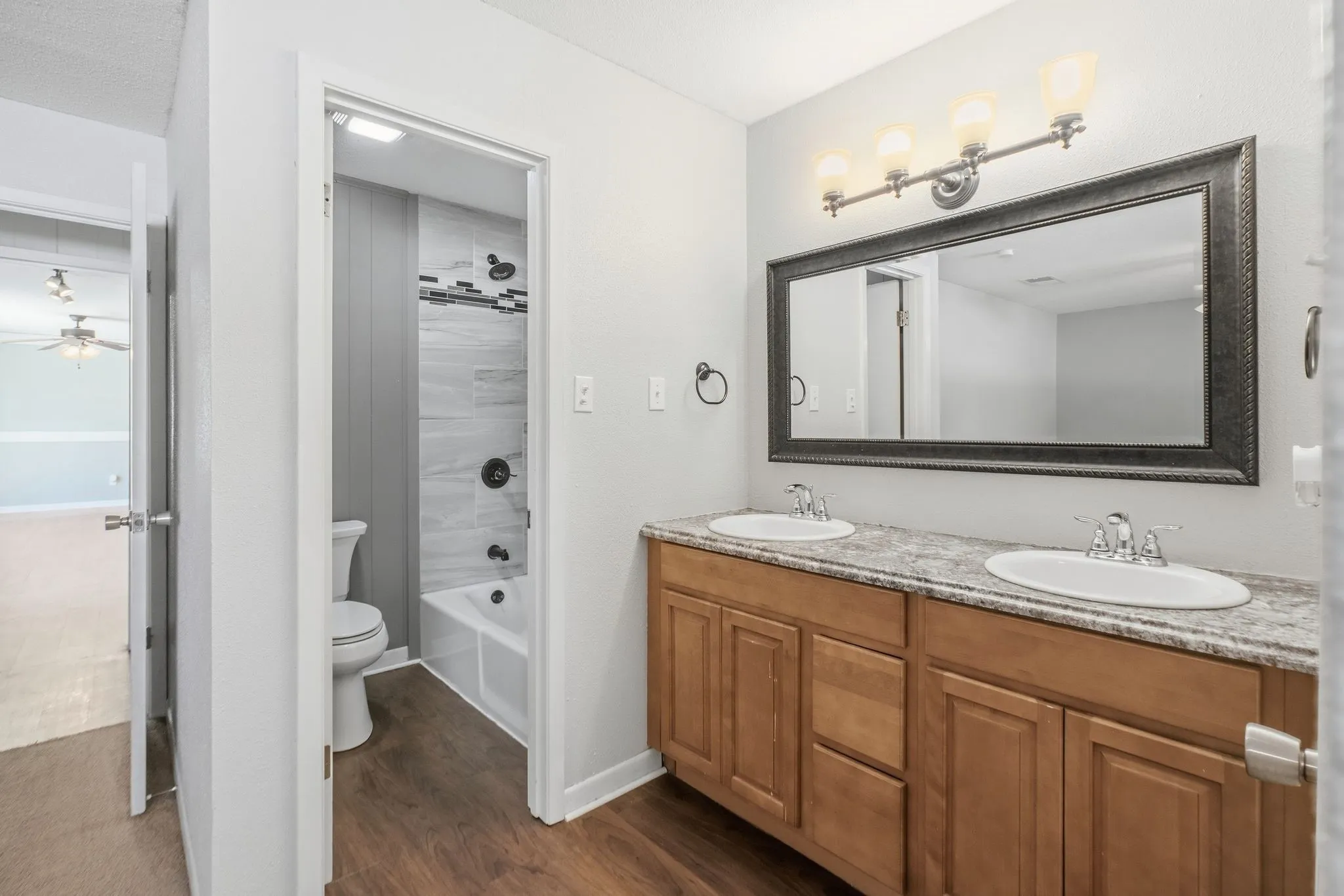Single Family Residence For Sale in Hunt County , 2903 Melmar Park Street, Commerce, Texas 75428, 3 Bedroom, 2 Bathroom, 2 Garage spaces, 1,725 Sqft, built in 1969, mls#21344895, Real Estate Agent in Commerce, Homes For Sale in Hunt county, Homes For Sale in Commerce, Realtor in Commerce Texas, Real Estate Brokerage Independent Realty Texas, Luminita Cordes Realtor