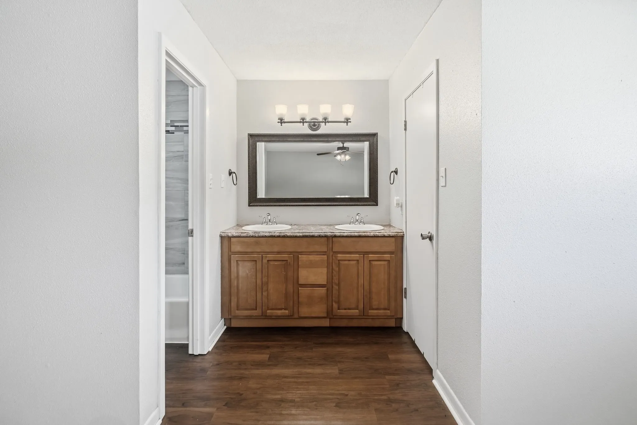Single Family Residence For Sale in Hunt County , 2903 Melmar Park Street, Commerce, Texas 75428, 3 Bedroom, 2 Bathroom, 2 Garage spaces, 1,725 Sqft, built in 1969, mls#21344895, Real Estate Agent in Commerce, Homes For Sale in Hunt county, Homes For Sale in Commerce, Realtor in Commerce Texas, Real Estate Brokerage Independent Realty Texas, Luminita Cordes Realtor