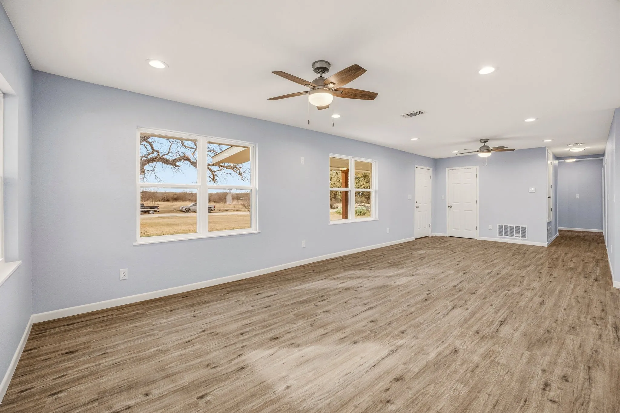Single Family Residence For Sale in Young County , 3041 Old Bunger Road S, Graham, Texas 76450, 3 Bedroom, 2 Bathroom, Garage spaces, 1,584 Sqft, built in 1940, Price $299,500, mls#21344717, Real Estate Agent in Graham, Homes For Sale in Young county, Homes For Sale in Graham, Realtor in Graham Texas, Real Estate Brokerage Independent Realty Texas, Luminita Cordes Realtor