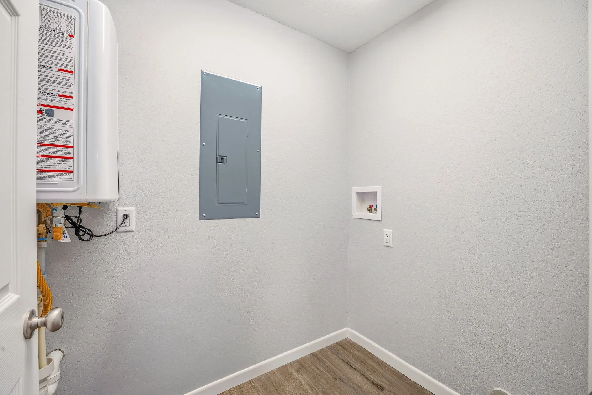 Single Family Residence For Sale in Young County , 3041 Old Bunger Road S, Graham, Texas 76450, 3 Bedroom, 2 Bathroom, Garage spaces, 1,584 Sqft, built in 1940, Price $299,500, mls#21344717, Real Estate Agent in Graham, Homes For Sale in Young county, Homes For Sale in Graham, Realtor in Graham Texas, Real Estate Brokerage Independent Realty Texas, Luminita Cordes Realtor