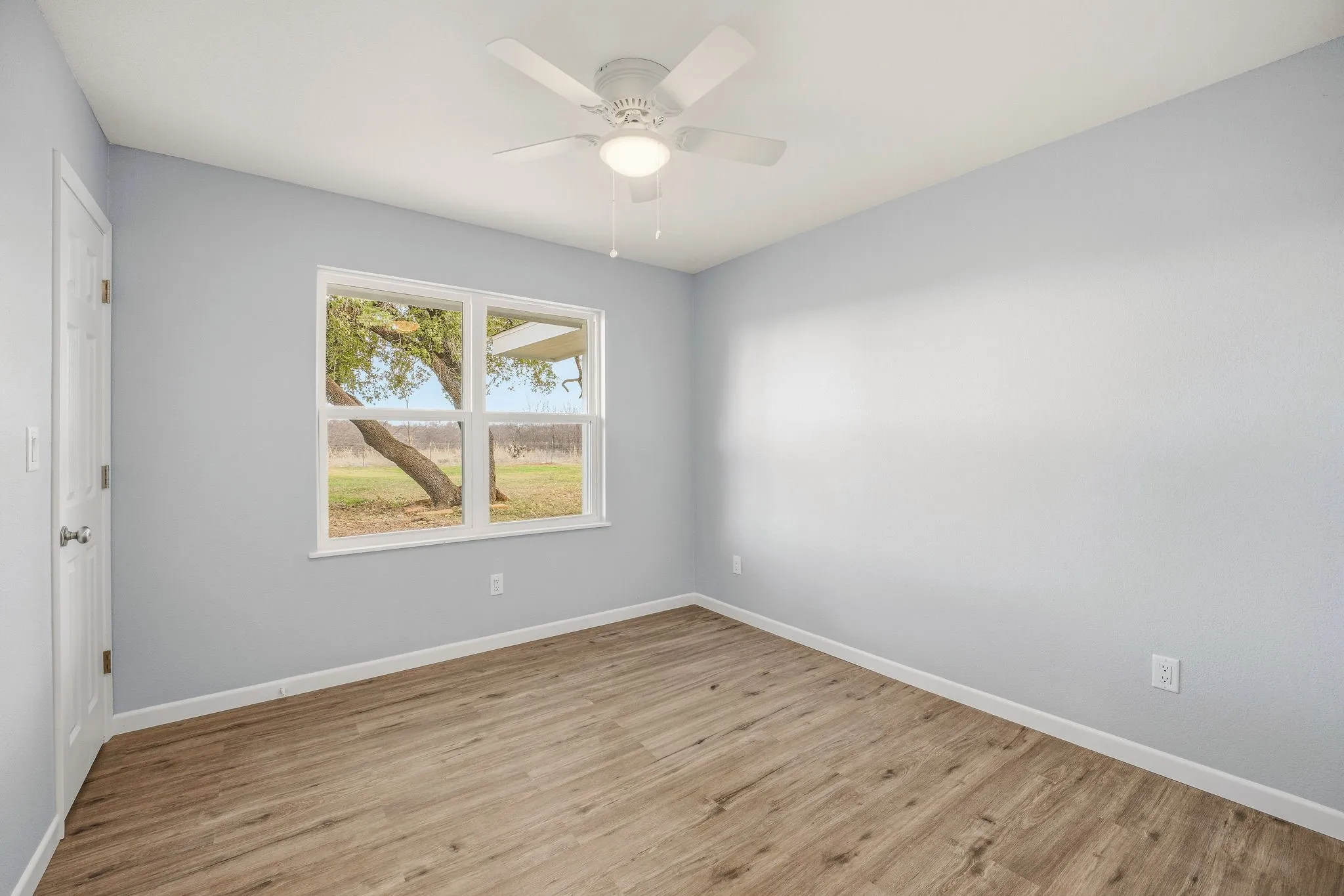 Single Family Residence For Sale in Young County , 3041 Old Bunger Road S, Graham, Texas 76450, 3 Bedroom, 2 Bathroom, Garage spaces, 1,584 Sqft, built in 1940, Price $299,500, mls#21344717, Real Estate Agent in Graham, Homes For Sale in Young county, Homes For Sale in Graham, Realtor in Graham Texas, Real Estate Brokerage Independent Realty Texas, Luminita Cordes Realtor