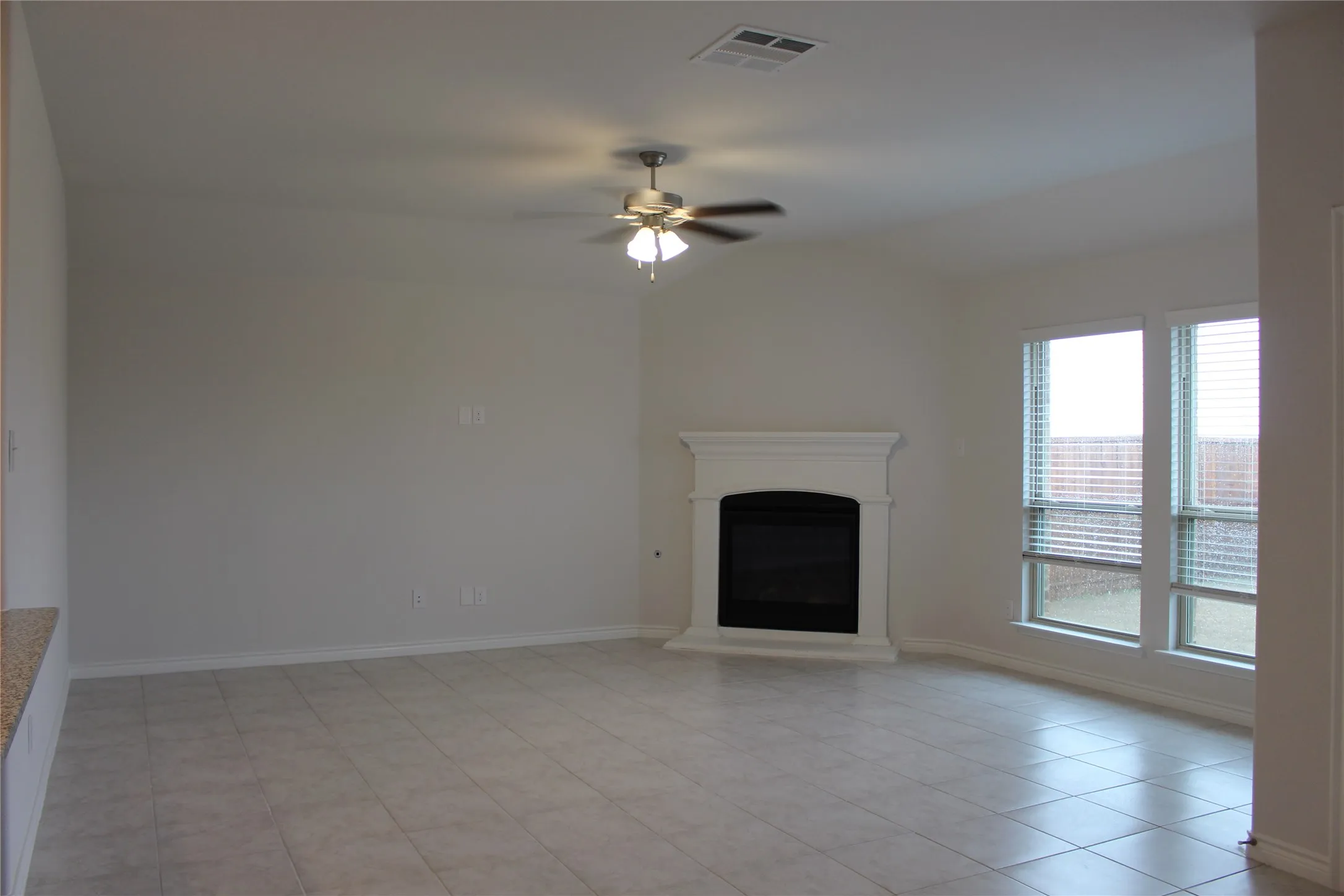 Single Family Residence For Rent in Kaufman County , 5010 Flanagan Drive, Forney, Texas 75126, 4 Bedrooms, 2 Bathrooms, 2 Garage spaces, 2,047 Sqft, built in 2020, Price $2,450, mls#21345252, Real Estate Agent in Forney, Homes For Rent in Kaufman county, Homes For Rent in Forney, Realtor in Forney Texas, Real Estate Brokerage Independent Realty Texas, Luminita Cordes Realtor