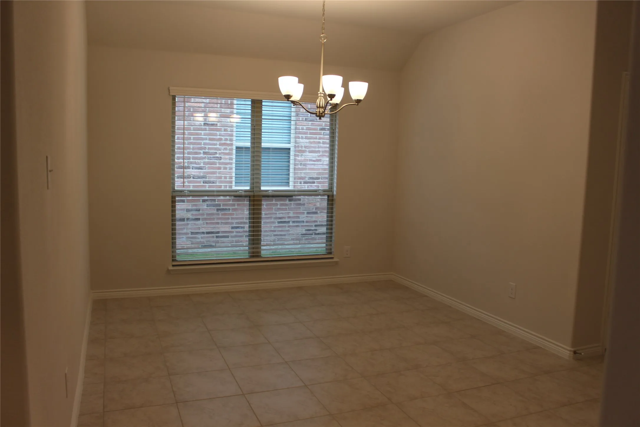 Single Family Residence For Rent in Kaufman County , 5010 Flanagan Drive, Forney, Texas 75126, 4 Bedrooms, 2 Bathrooms, 2 Garage spaces, 2,047 Sqft, built in 2020, Price $2,450, mls#21345252, Real Estate Agent in Forney, Homes For Rent in Kaufman county, Homes For Rent in Forney, Realtor in Forney Texas, Real Estate Brokerage Independent Realty Texas, Luminita Cordes Realtor